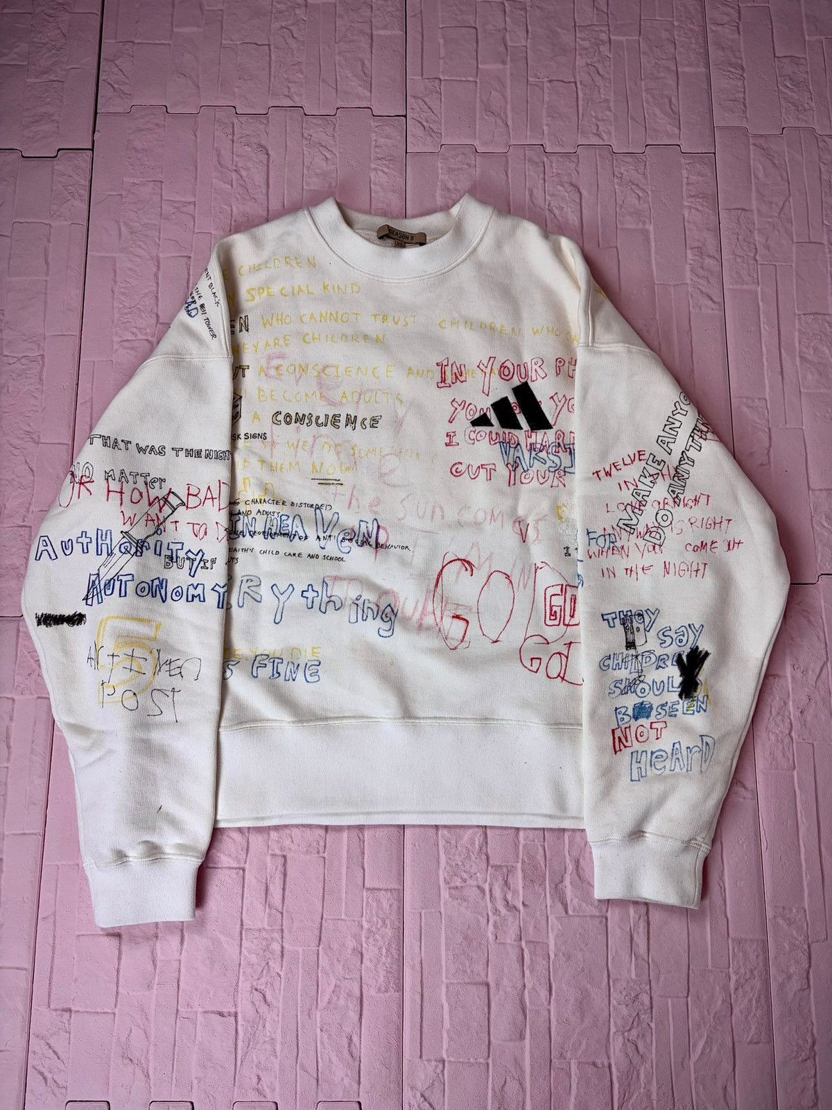 Yeezy Yeezy x Erd Scribble Sweater Size US XS / EU 42 / 0 - 1 Thumbnail