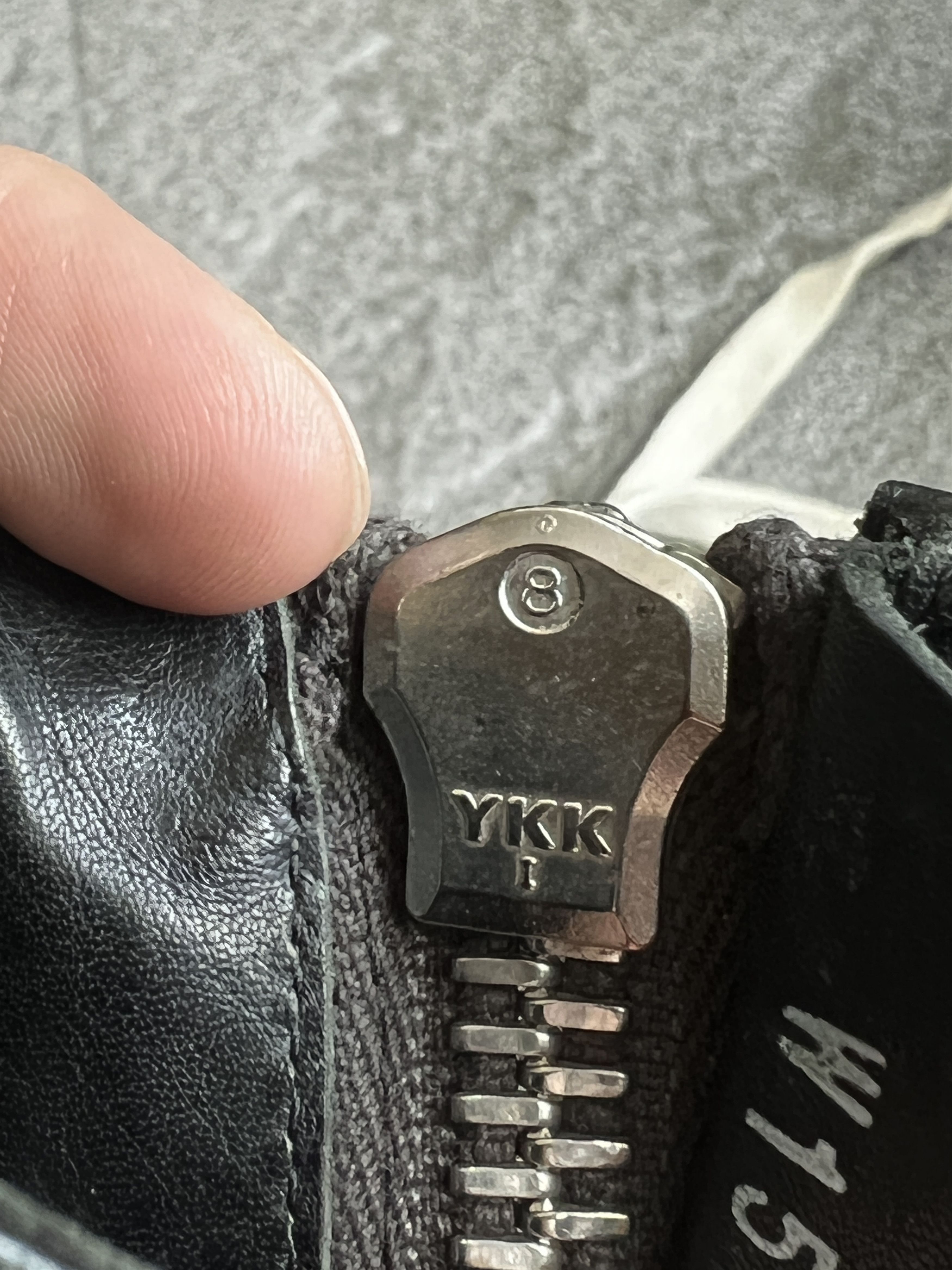 Rick Owens Rick Owens Ramones High Black Milk EU41 Size US 8 / EU 41 - 14 Thumbnail