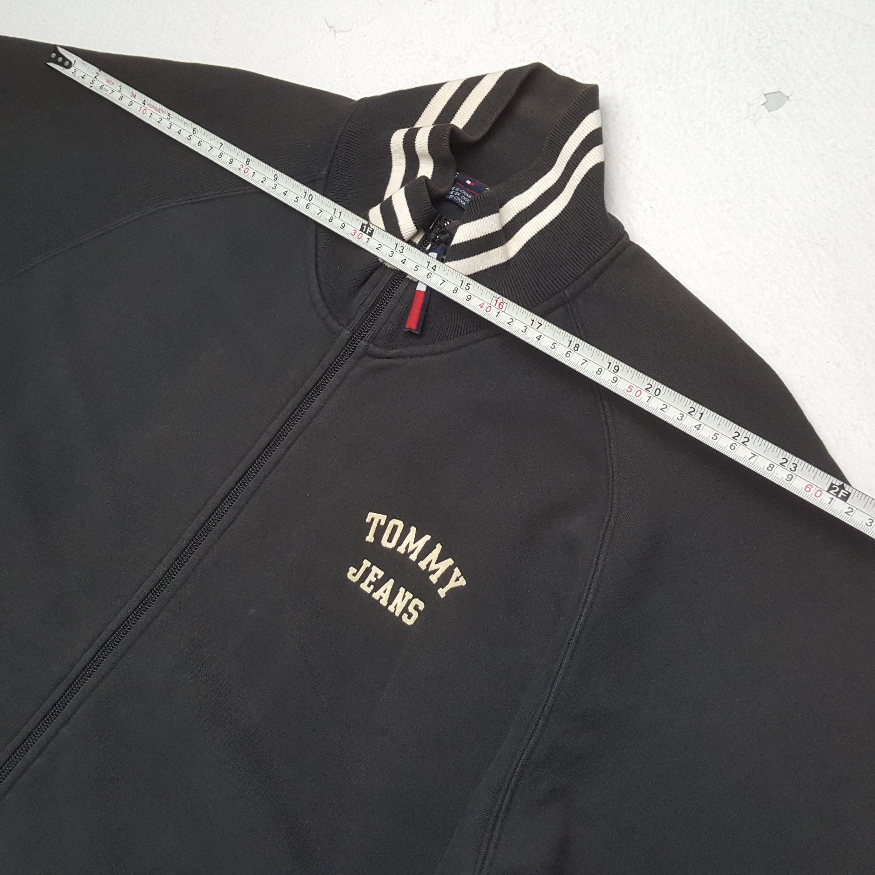 Tommy Hilfiger × Tommy Jeans × Vintage TOMMY HILFIGER JEANS Fashion Style Sweater Jacket Size US XL / EU 56 / 4 - 5 Thumbnail