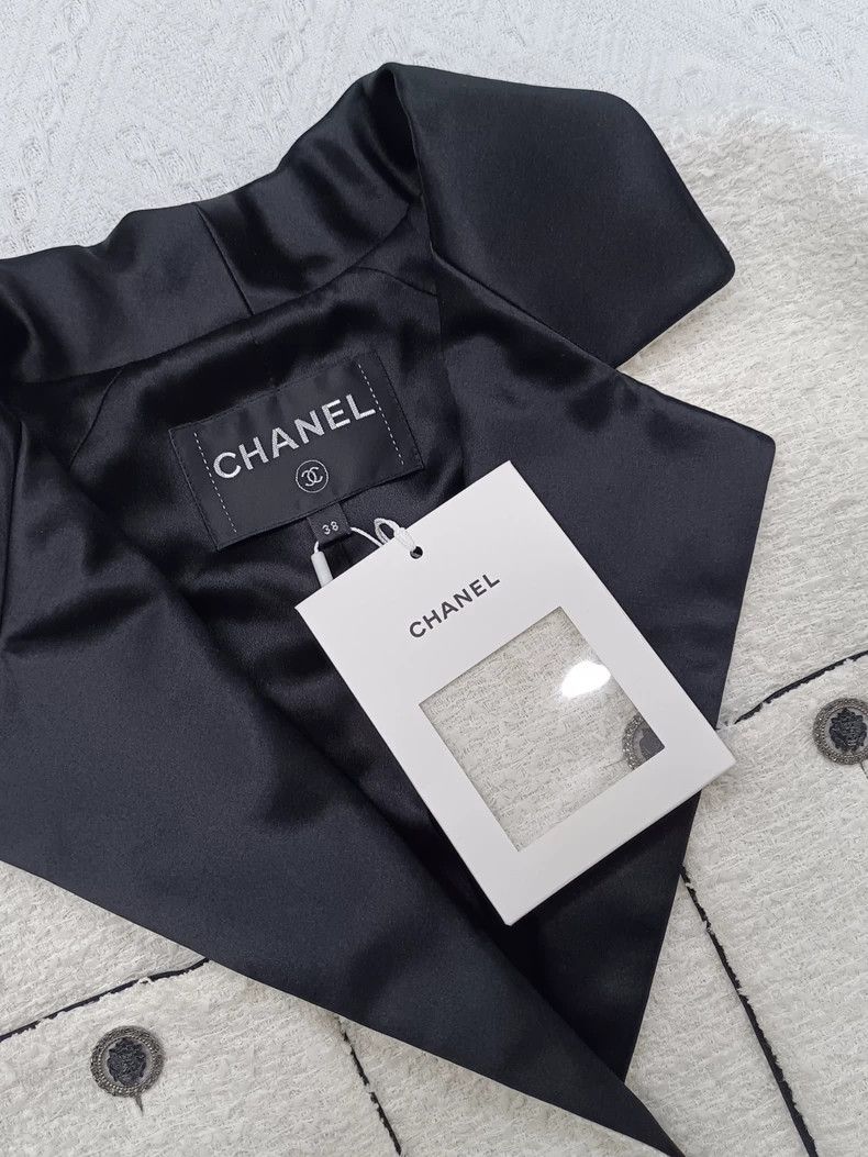 Chanel Chanel Spring and summer preview of popular black and whit Size XS / US 0-2 / IT 36-38 - 2 Thumbnail