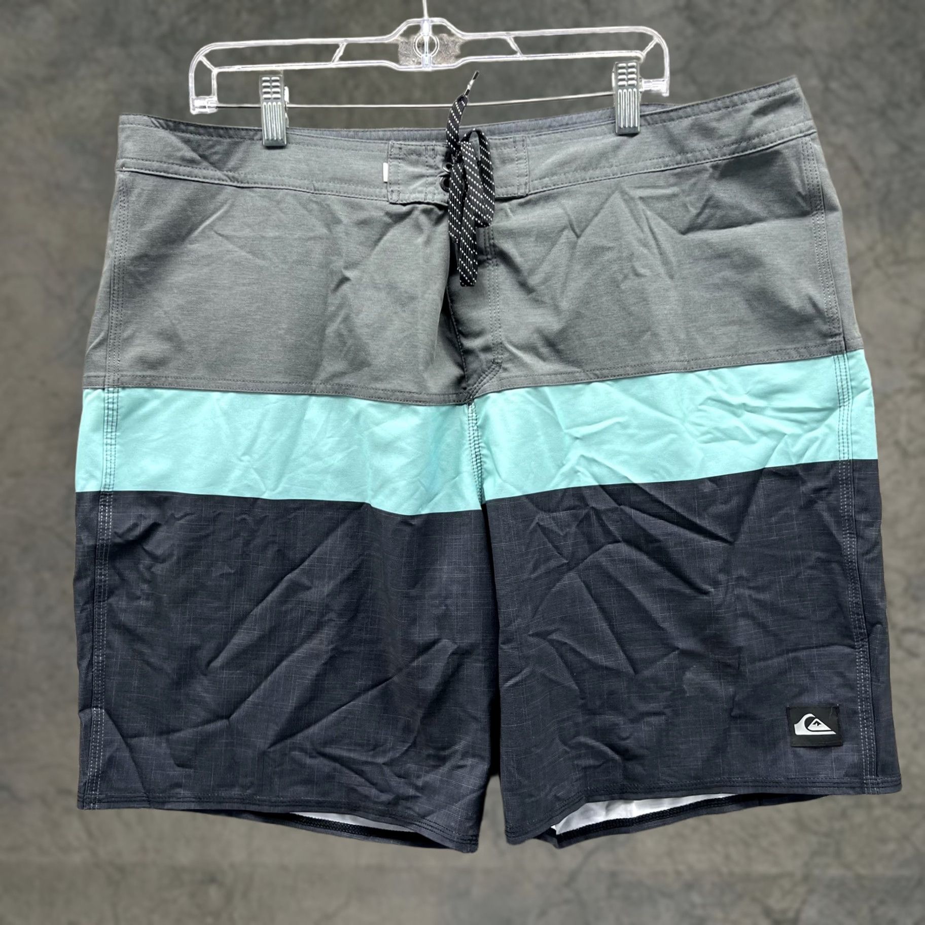 Quiksilver Quiksilver Board Shorts Mens 40 Multicolor Highline Drawstring Beach Surf Size US 40 / EU 56 - 1 Thumbnail