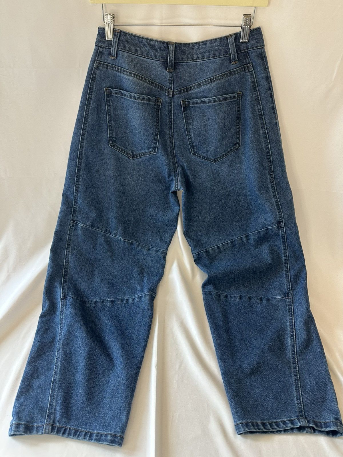 Other BCBGeneration Barrel Leg Jean Women's Size 1/25 Synopsis Size 26" / US 2 / IT 38 - 2 Thumbnail