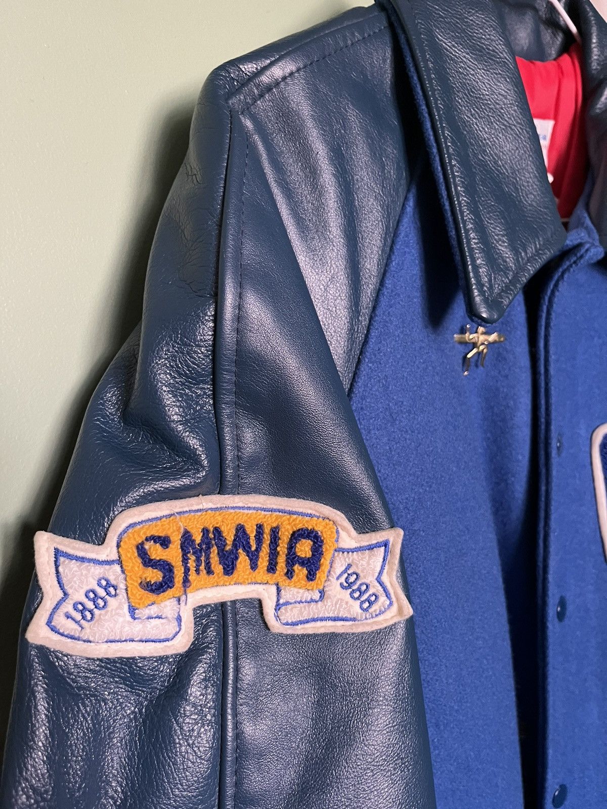 Vintage Vintage 1980s men's tall varsity jacket by Avon Sportswear Size US XL / EU 56 / 4 - 4 Thumbnail