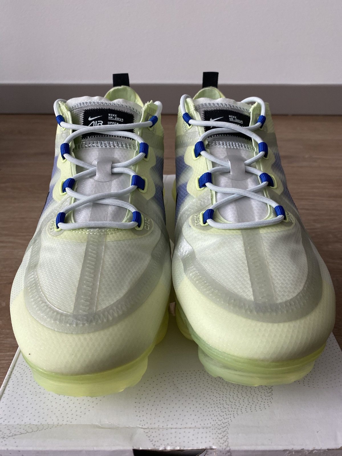 Nike Nike Air VaporMax 2019 Barely Volt Size US 10 / EU 43 - 3 Thumbnail