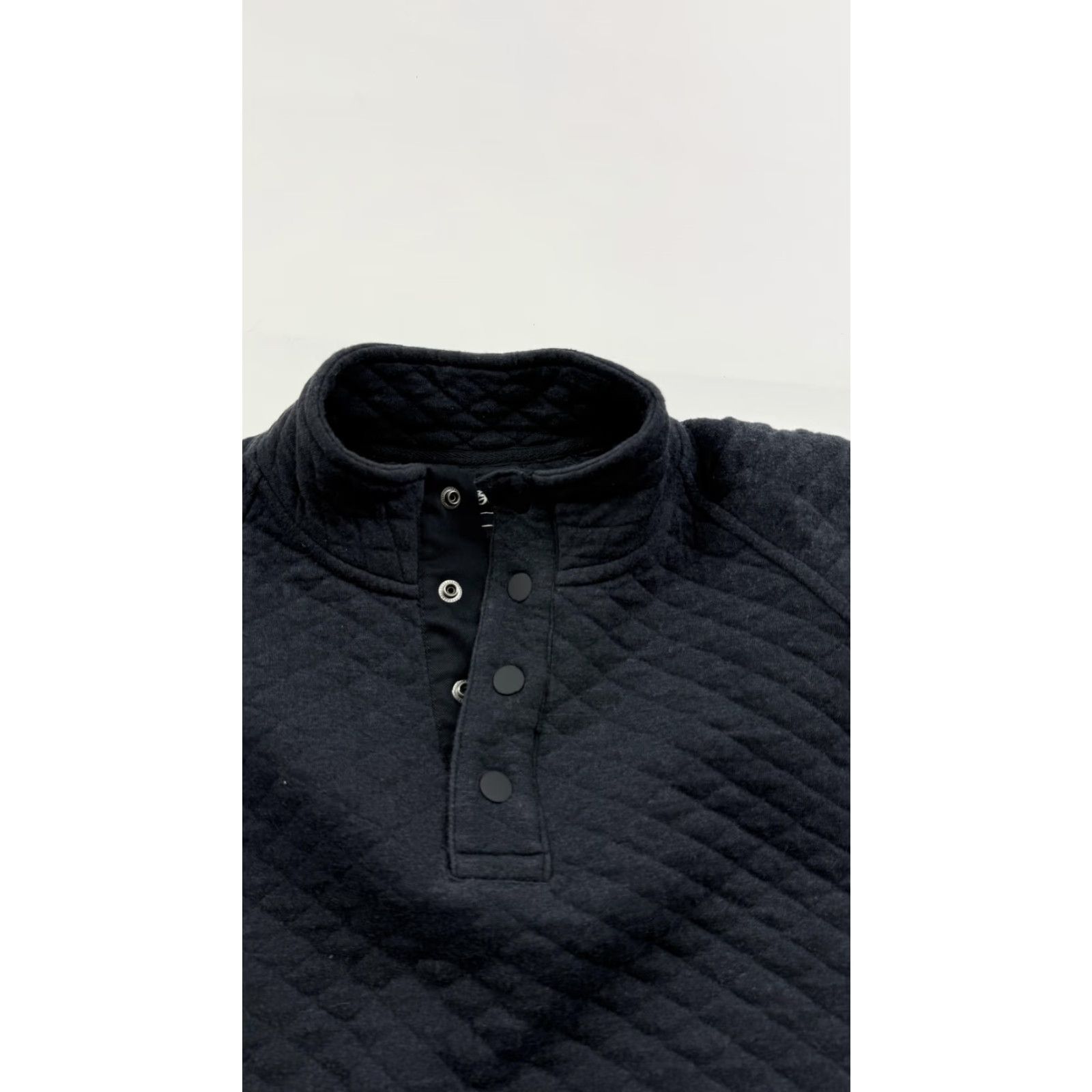 Eddie Bauer Eddie Bauer Sweatshirt Mens Large Quilted Snap Mock Neck Pockets Logo Dialed Henley Charcoal Gray Size US L / EU 52-54 / 3 - 6 Thumbnail