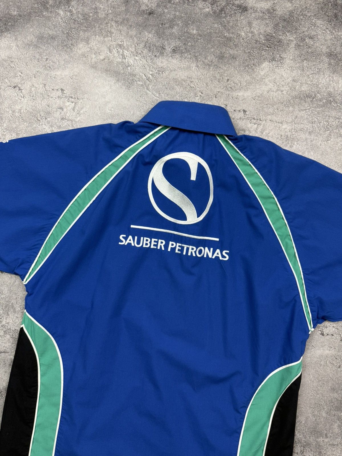 Formula 1 Vintage Sauber Petronas Malaysia Shirt Formula 1 Racing Size US M / EU 48-50 / 2 - 16 Thumbnail