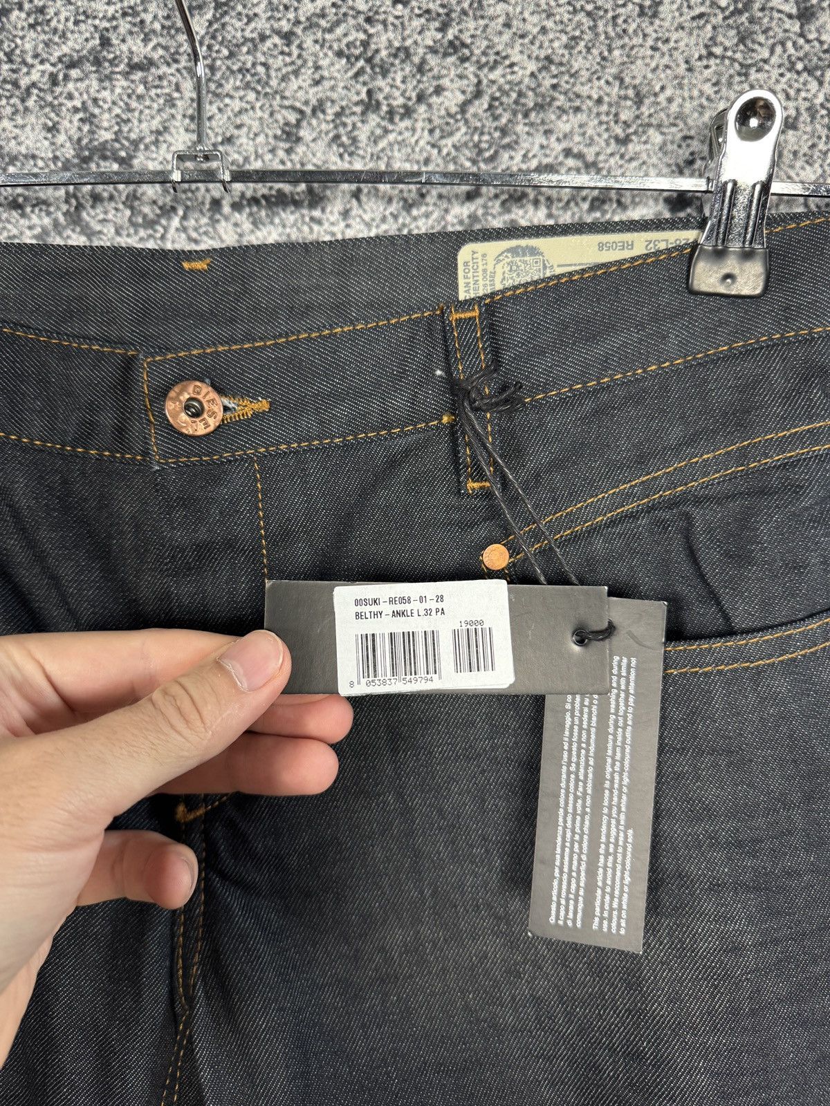 Diesel Diesel Belthy-Ankle Regular Slim Straight Low Waist Jeans Size 28" / US 6 / IT 42 - 8 Thumbnail