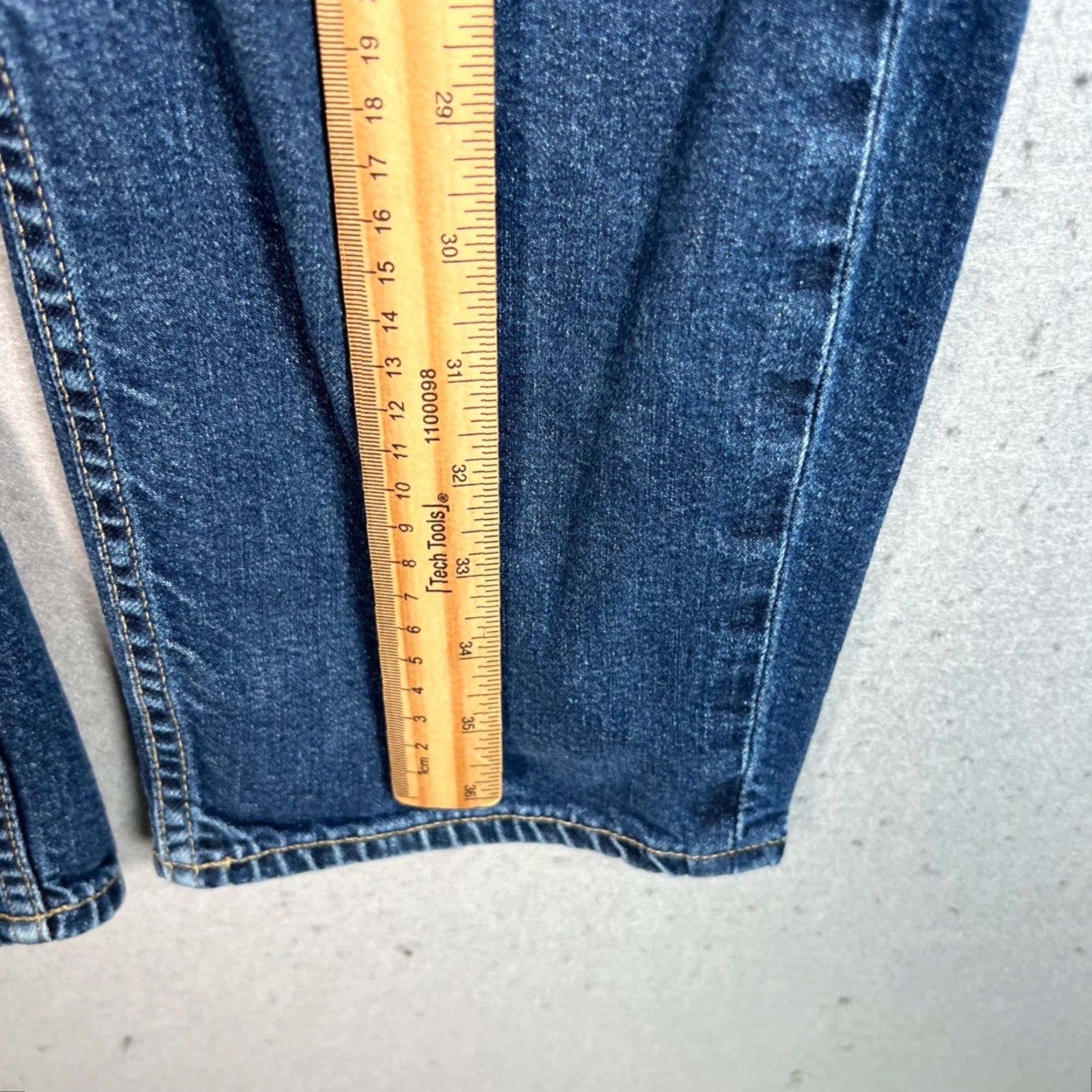 Paige Paige Womens Jeans 32 Anabelle Slim Distressed Blue Denim Straight 5-Pocket USA Made Slim Fit Regular Womens Mens? Size 24" / US 00 / IT 34 - 7 Thumbnail