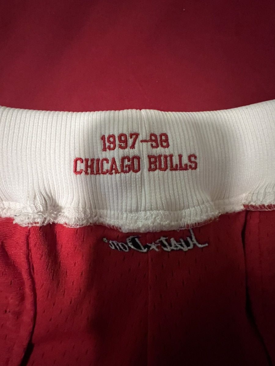 Just Don × Mitchell & Ness Just Don OG Chicago Bulls Shorts Size US 38 / EU 54 - 5 Thumbnail