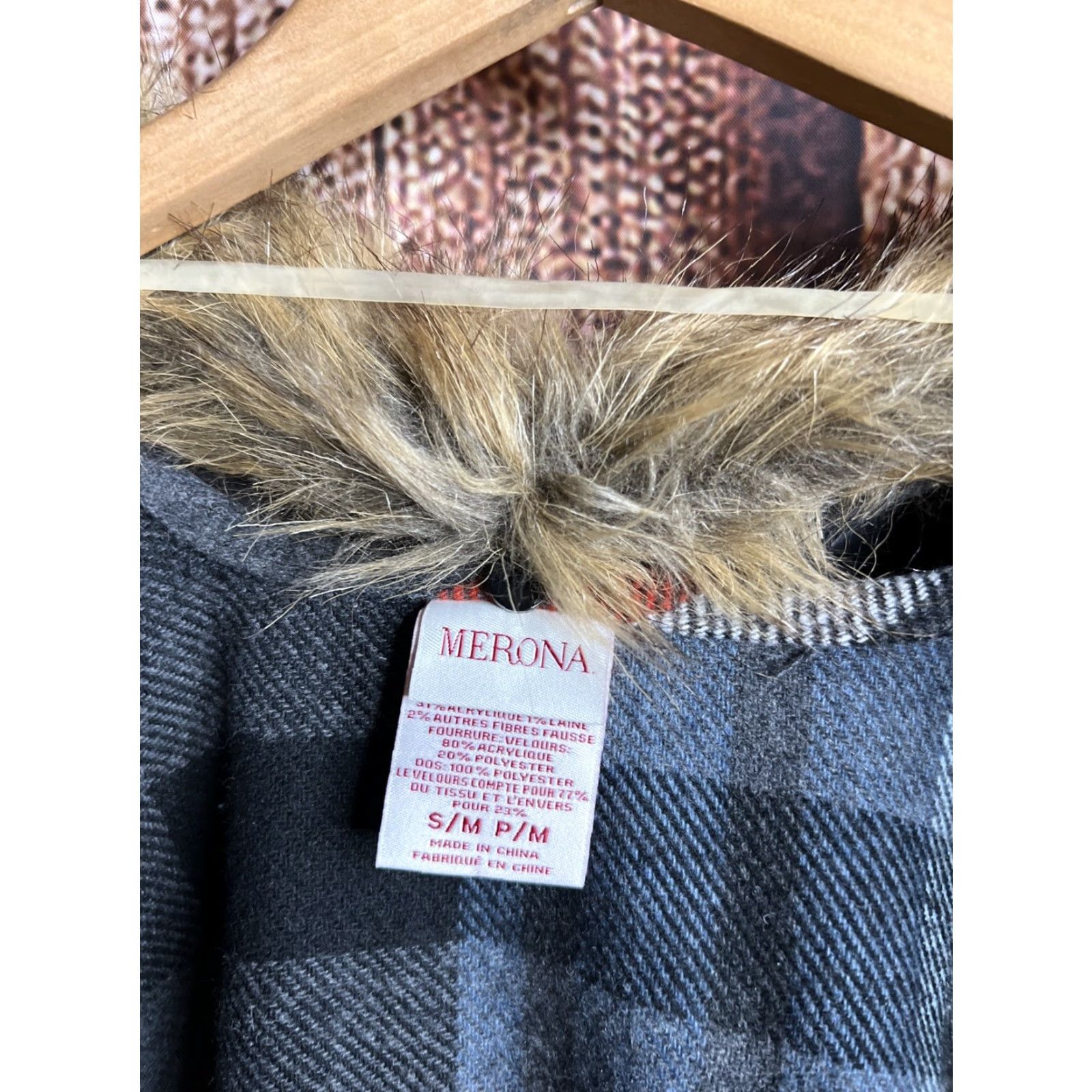 Merona Merona Faux Fur Knit Shawl Wrap Sweater S/M Knit Poncho Plaid Grey EUC Size ONE SIZE - 2 Thumbnail