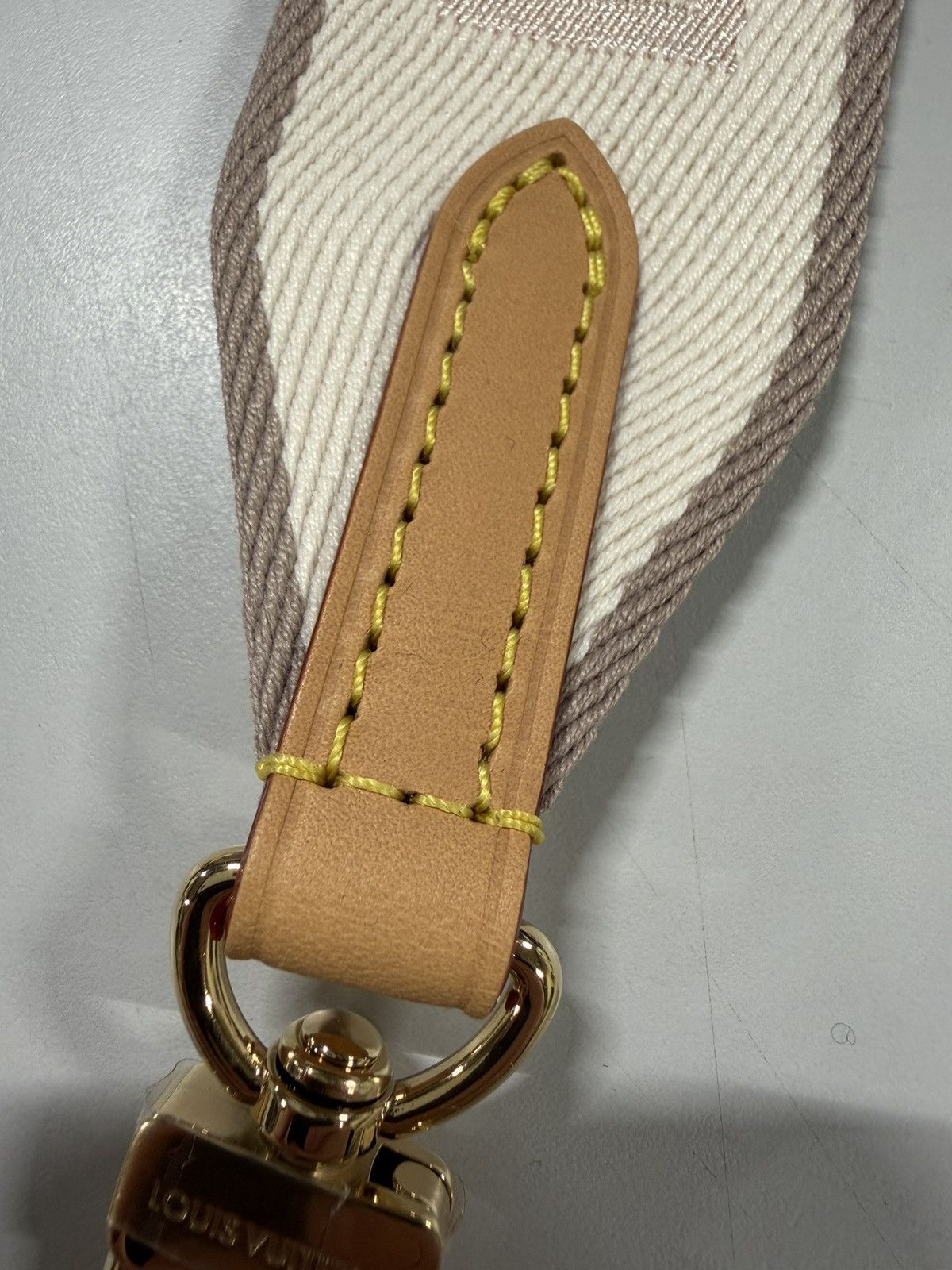 Louis Vuitton Louis Vuitton Shoulder Strap NEW 750$ Size ONE SIZE - 6 Thumbnail
