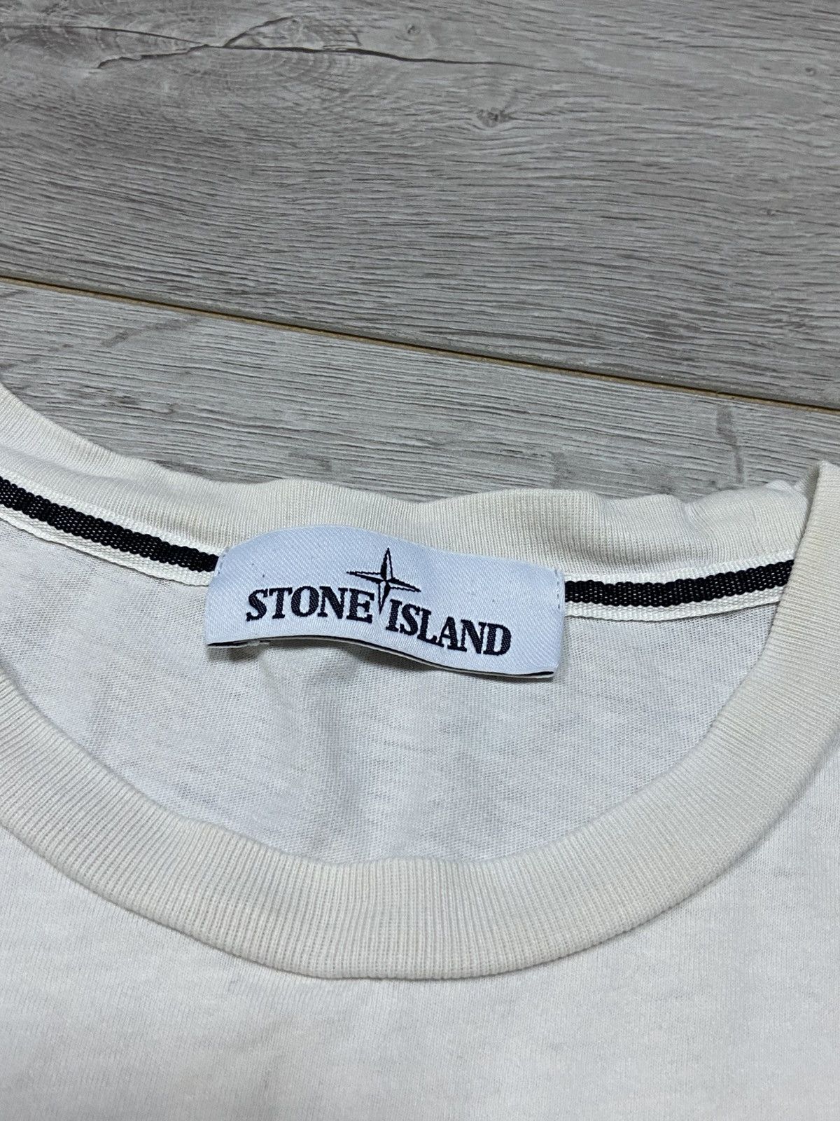 Stone Island Stone Island big pocket logo compass distressed shirt Size US L / EU 52-54 / 3 - 4 Thumbnail