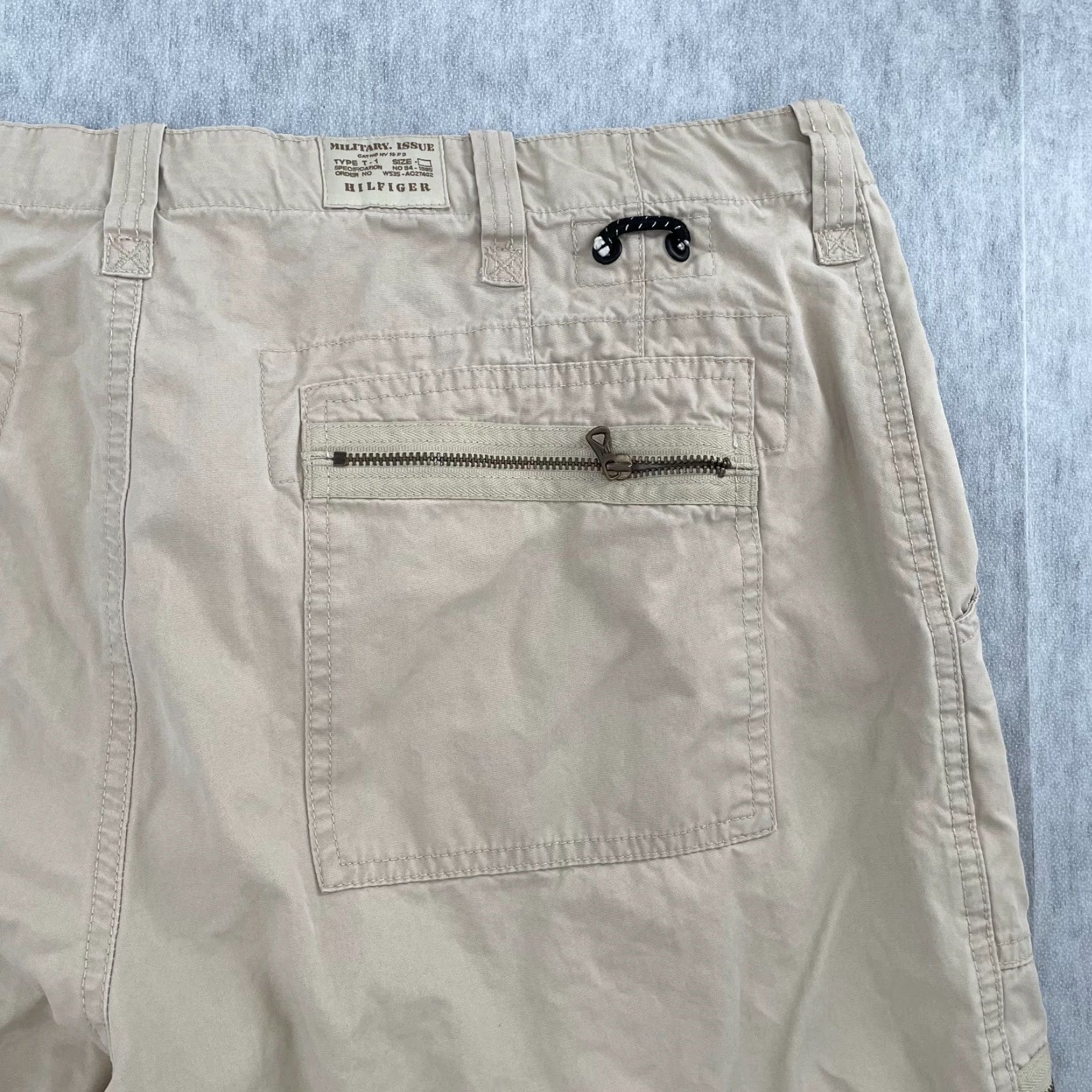 Tommy Hilfiger VINTAGE Tommy Hilfiger Pants Men Adult 36 Khaki Military Cargo Straight Fall Summer Winter Y2K Logo Baggy Size US 36 / EU 52 - 6 Thumbnail