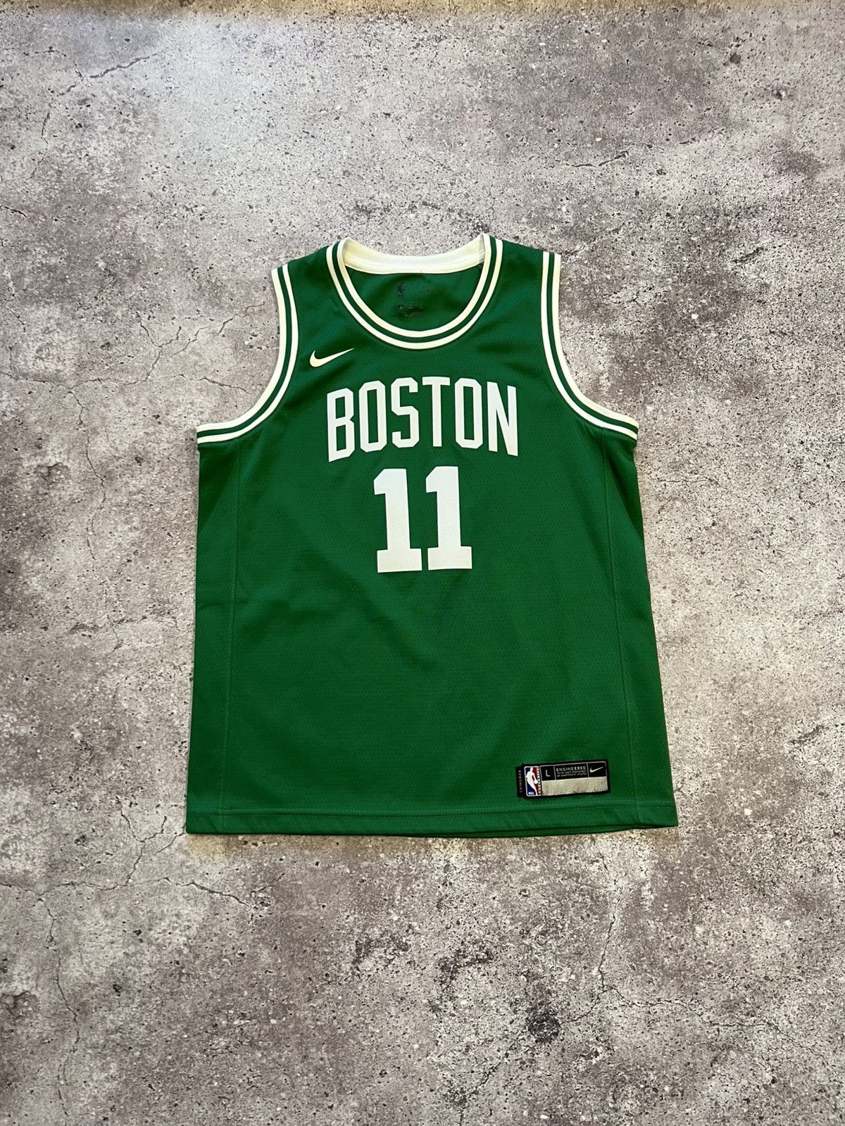 Nike Celtics Kyrie Irving jersey Nike NBA Size US M / EU 48-50 / 2 - 2 Thumbnail