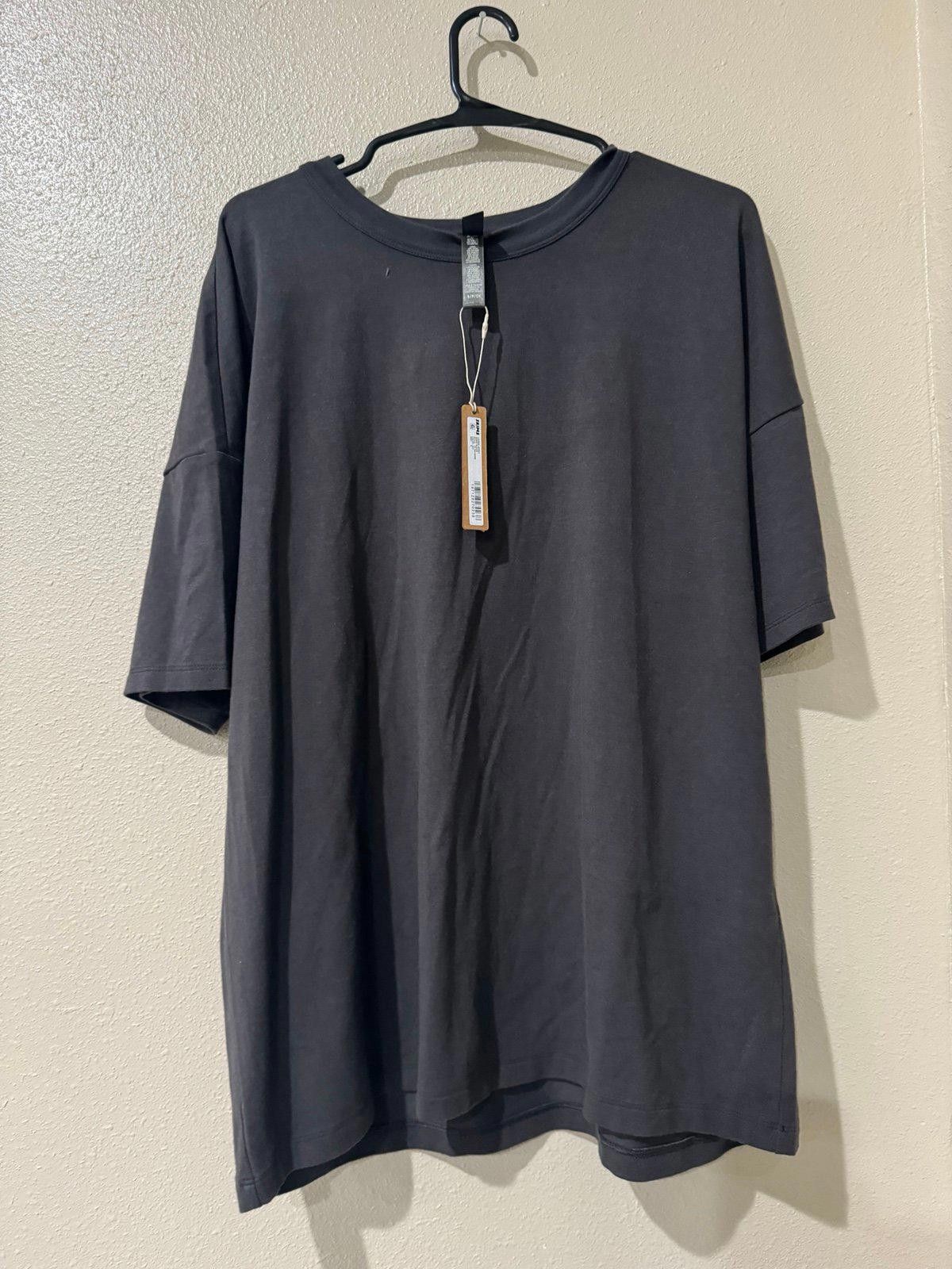 Kim Kardashian Skims Jersey Lounge Short Sleeve shirt Size US S / EU 44-46 / 1 - 1 Thumbnail