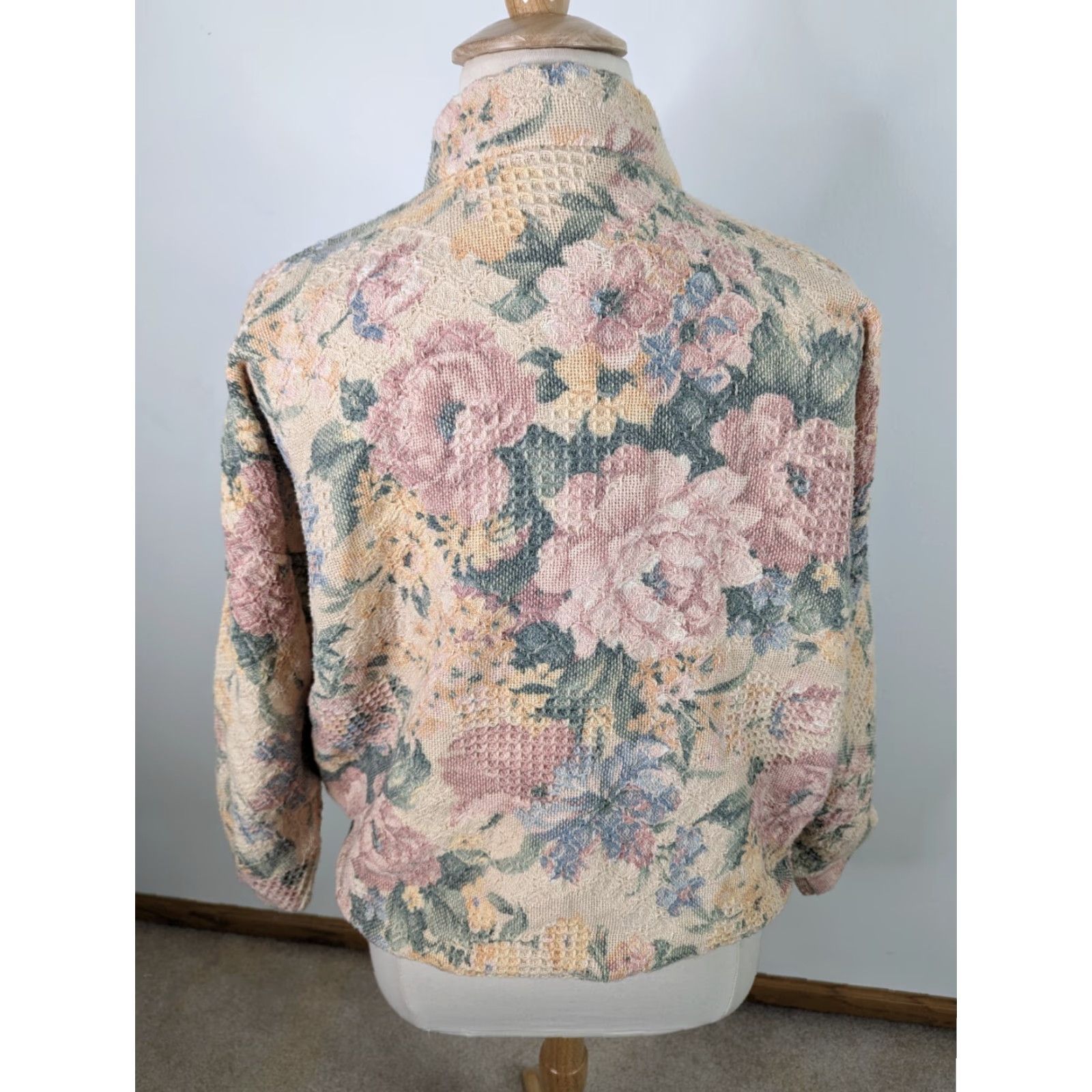 Vintage VINTAGE 90s Cottagecore Womens Large Quilted Floral Bomber Jacket Coat Size L / US 10 / IT 46 - 3 Thumbnail