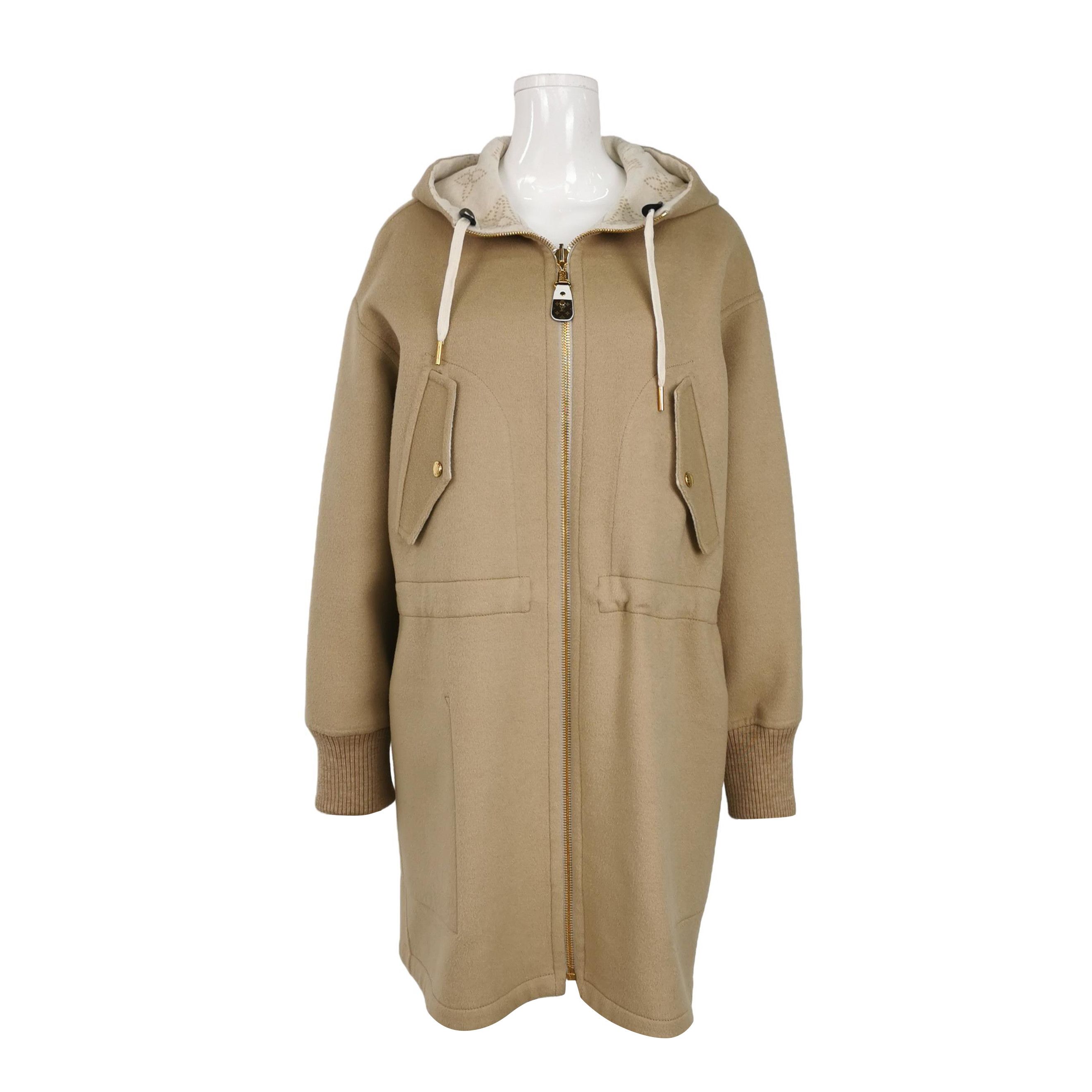 Louis Vuitton Louis Vuitton Reversible Monogram Coat Size 40 Size M / US 6-8 / IT 42-44 - 1 Thumbnail
