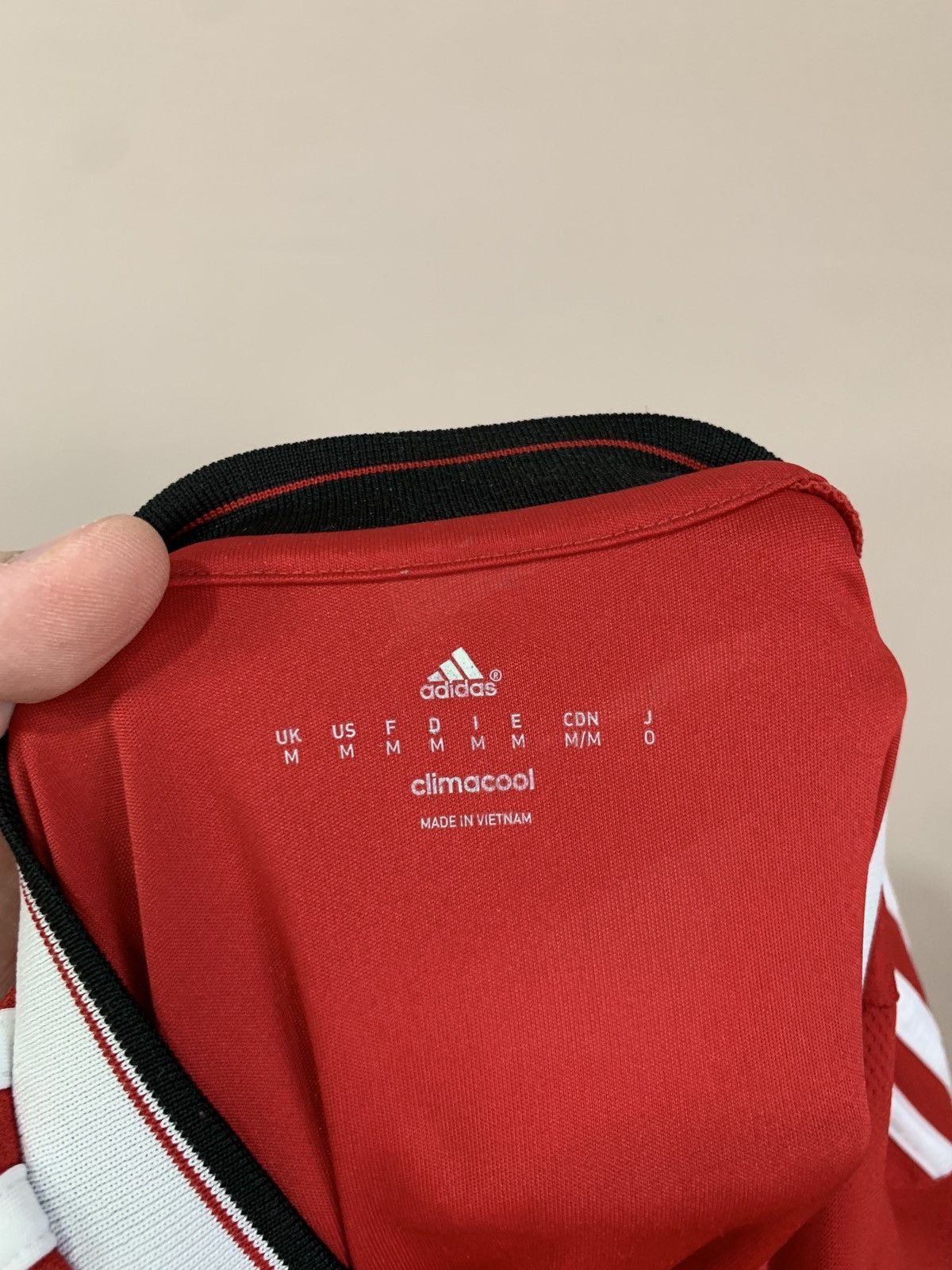 Adidas Manchester United adidas 2015 2016 home soccer shirt jersey Size US M / EU 48-50 / 2 - 11 Thumbnail