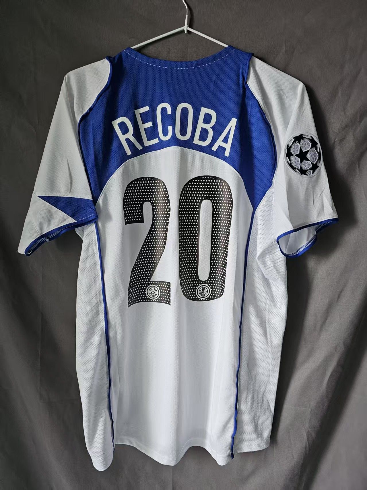 Other Inter Milan 20 Álvaro Recoba Jersey White Vintage Size US M / EU 48-50 / 2 - 1 Thumbnail