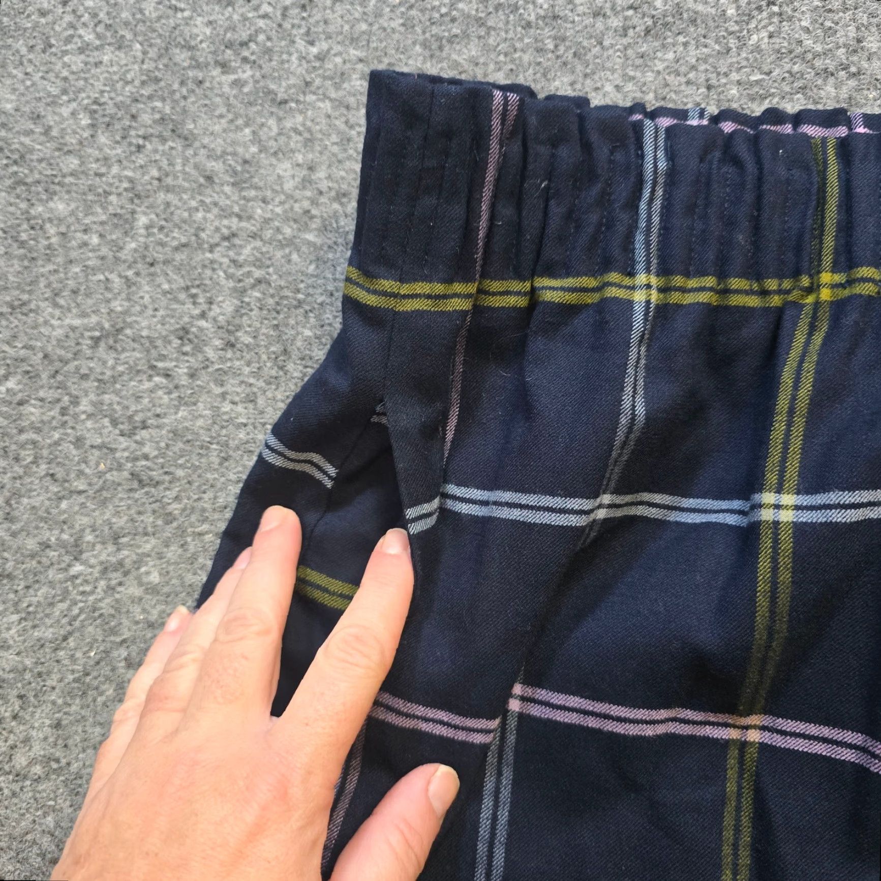 J.Crew **J.CREW Women's Blue Wool Elastic Waist Plaid Skirt** User: J.CREW Women's Blue Wool Elastic Waist Plaid Skirt Size 27" / US 4 / IT 40 - 3 Thumbnail