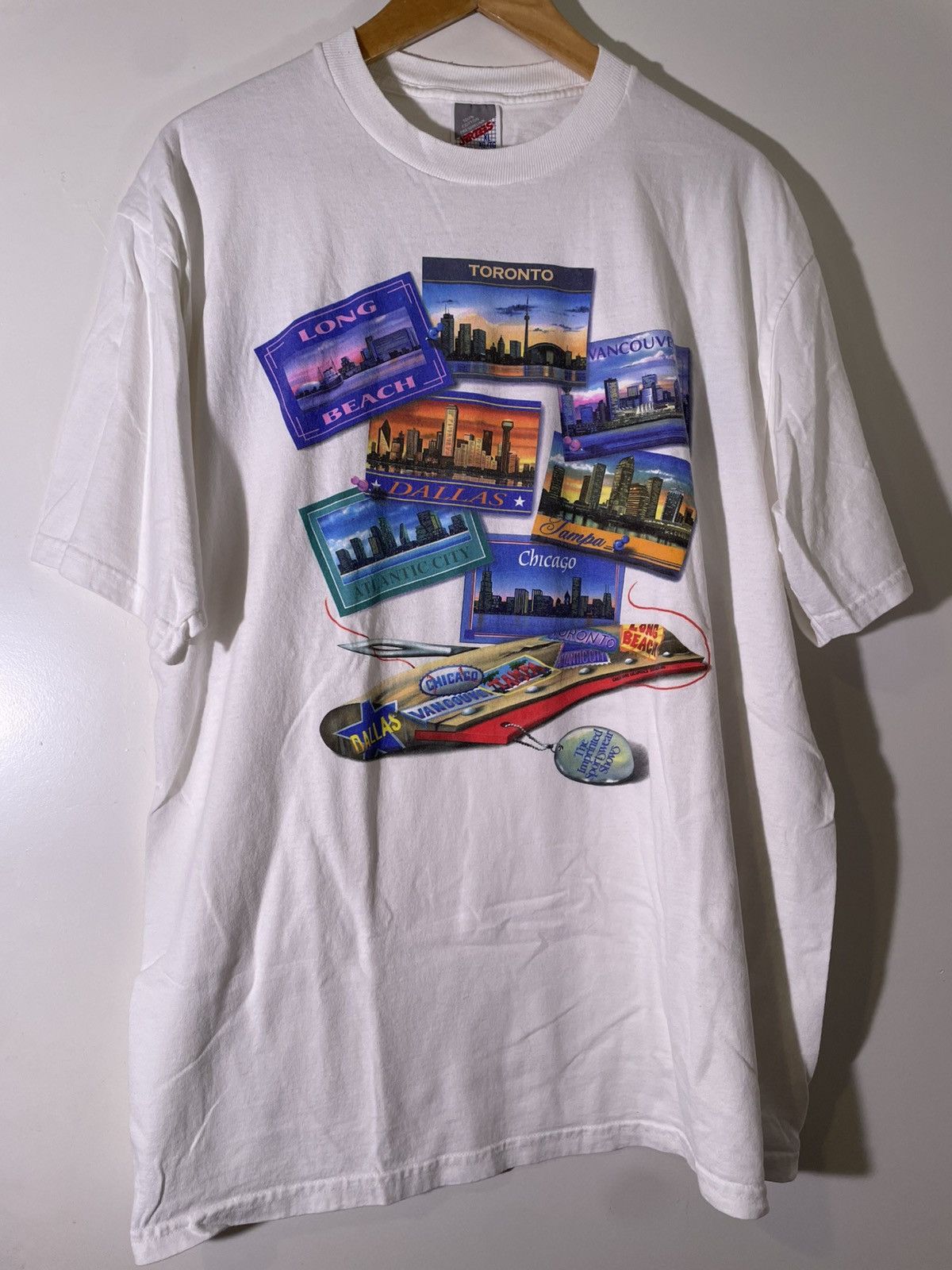Vintage 90’s 2000’s Y2K VTG Vintage Imprinted City Postcards T Shirt Size US XL / EU 56 / 4 - 1 Thumbnail