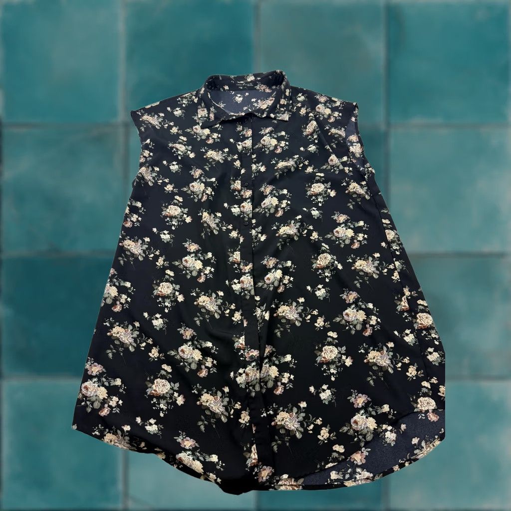 Vintage Emery Rose Blouse Womens 2XL Black Floral Sleeveless Button Front Tunic Top Size XXL / US 16-18 / IT 52-54 - 1 Thumbnail