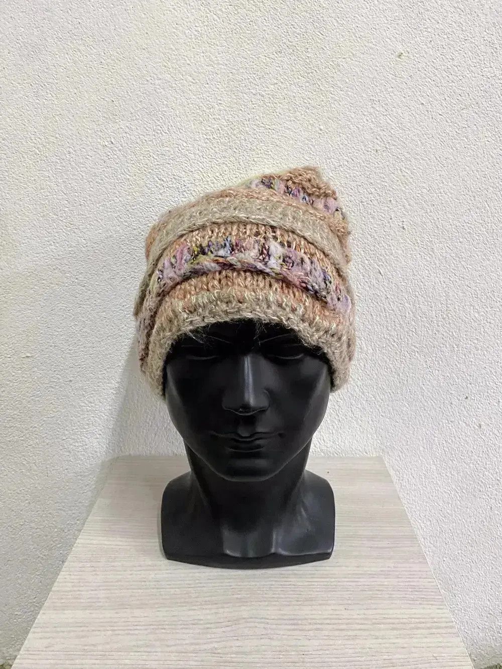 Rare Design Knit Beanie Hat