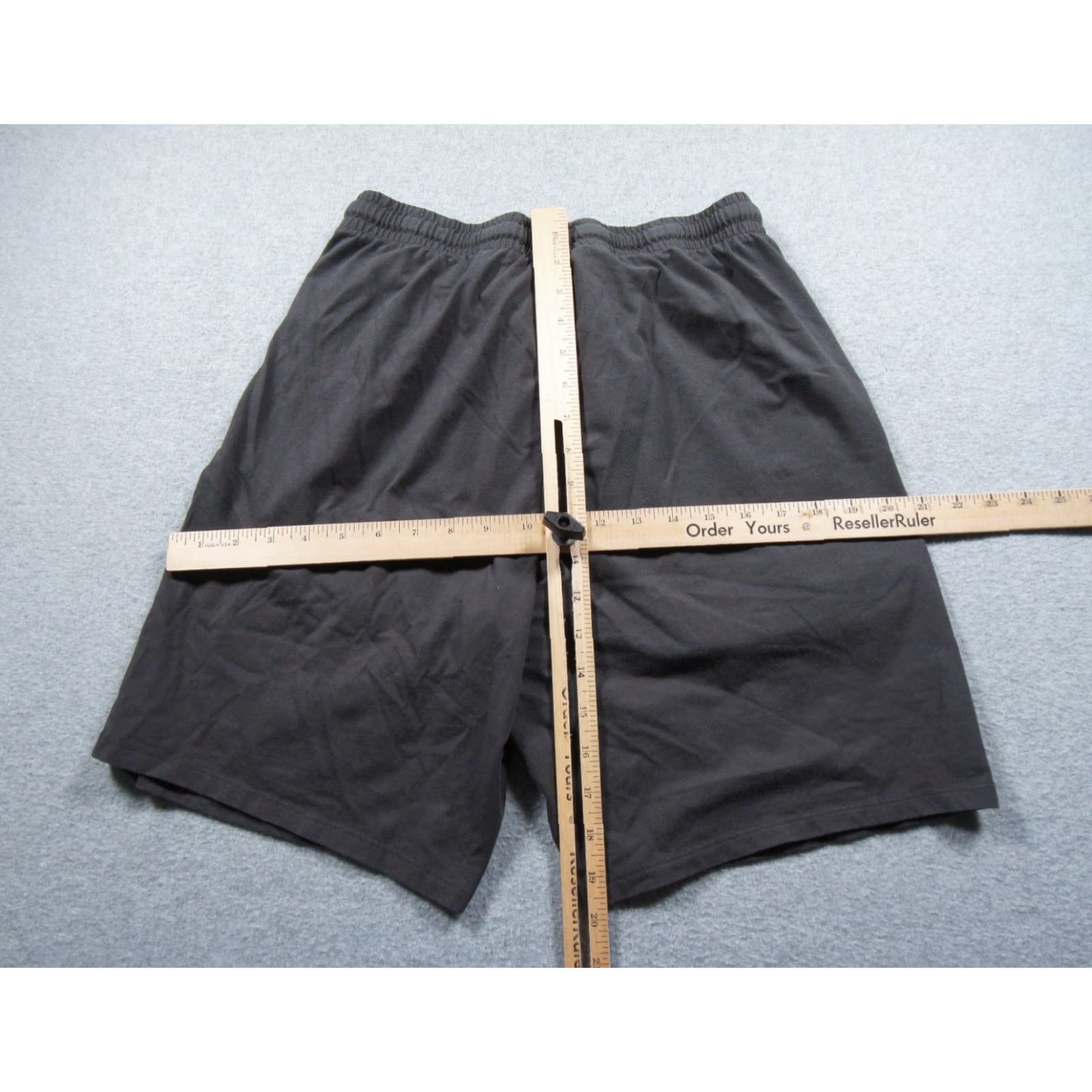Uniqlo GU Shorts Mens Medium Gray Lightweight Lounge Comfort Uniqlo Drawstring Casual Athletic Shorts Mens Gray Size US 31 - 5 Thumbnail