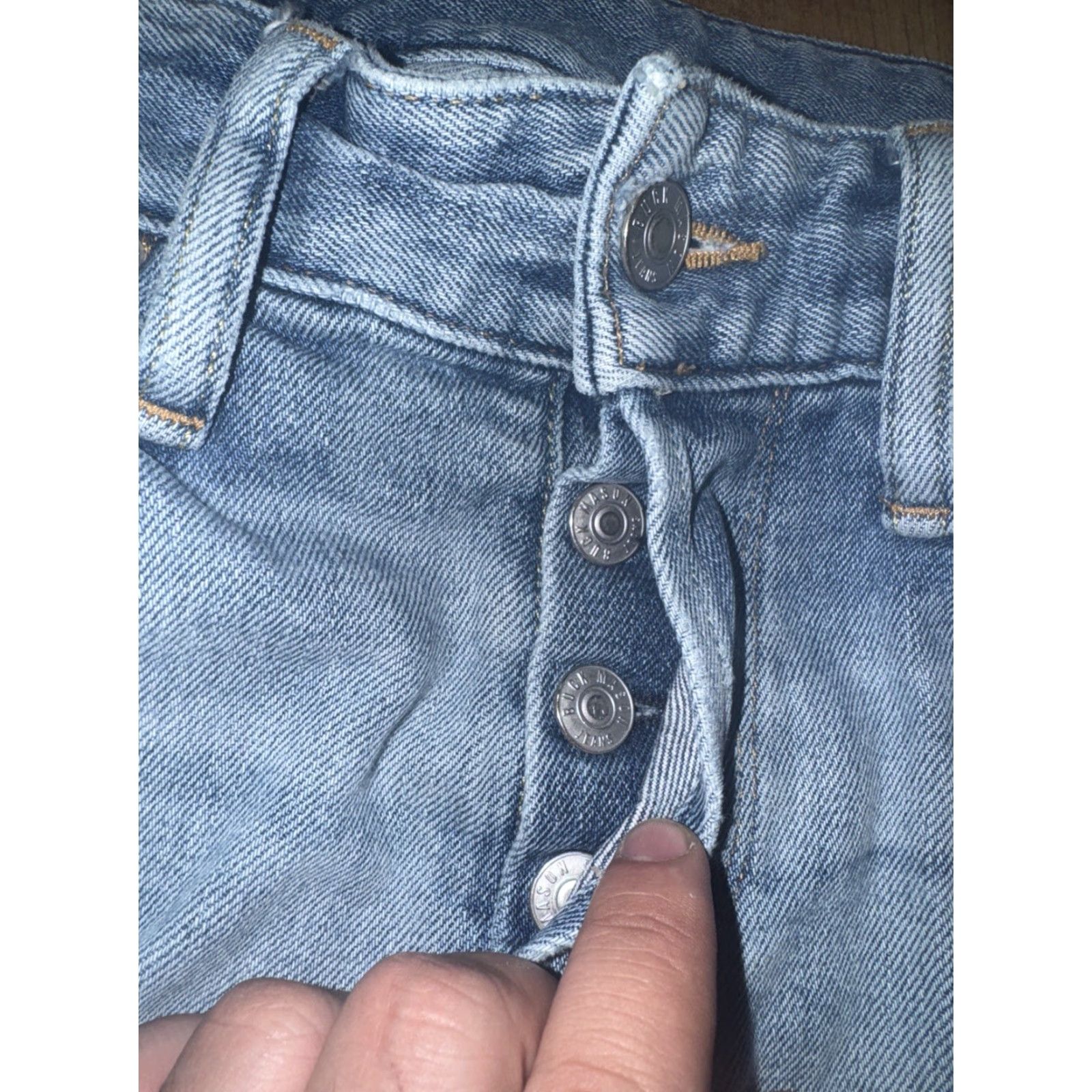 Buck Mason Buck Mason PO 3015 Button Fly Stone Washed Ripped Jeans 28x26 Beige Skinny Mens Regular 28 Inseam 26 Jeans Box Stone Washed Buck Mason Shirt? Size US 28 / EU 44 - 4 Thumbnail