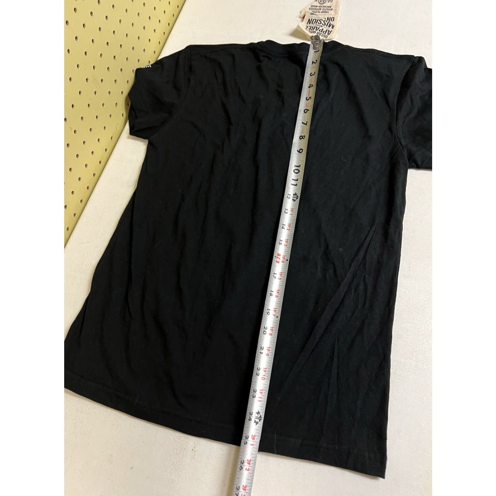 Vintage Women's Black Lincoln 2X T-Shirt Solid Round Neck Cotton Blend User: Women's Black Lincoln 2X T-Shirt Solid Round Neck Cotton Blend Size XXL / US 16-18 / IT 52-54 - 7 Thumbnail