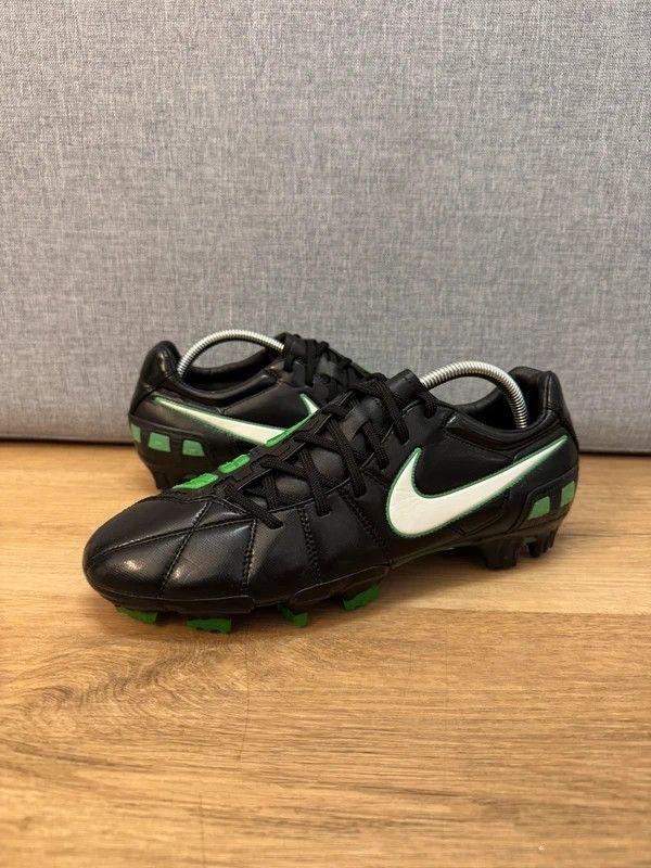 Nike Nike Total 90 Laser III FG Strike Soccer Boots 2010 43 new Size US 9.5 / EU 42-43 - 1 Thumbnail