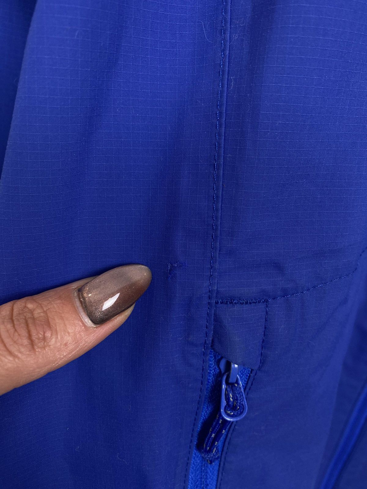 Berghaus Berghaus AQ2 Nylon Hooded Outdoor Jacket Gorpcore Logo Blue Size XL / US 12-14 / IT 48-50 - 16 Thumbnail