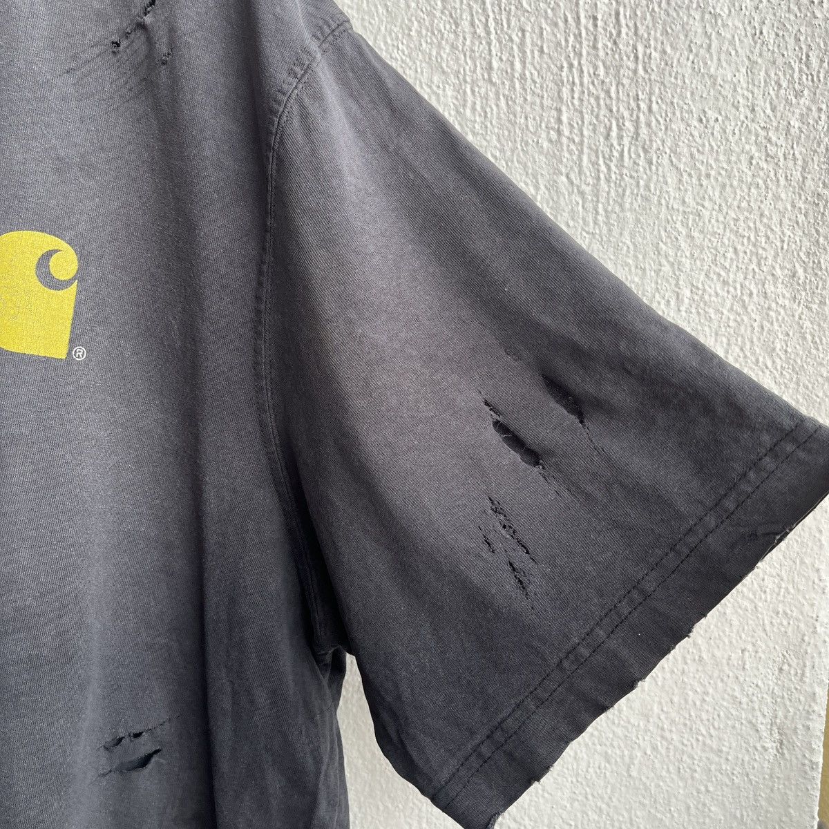 Carhartt DISTRESSED FADED CARHARTT DETROIT RIPPED TSHIRT Size US XXL / EU 58 / 5 - 8 Thumbnail
