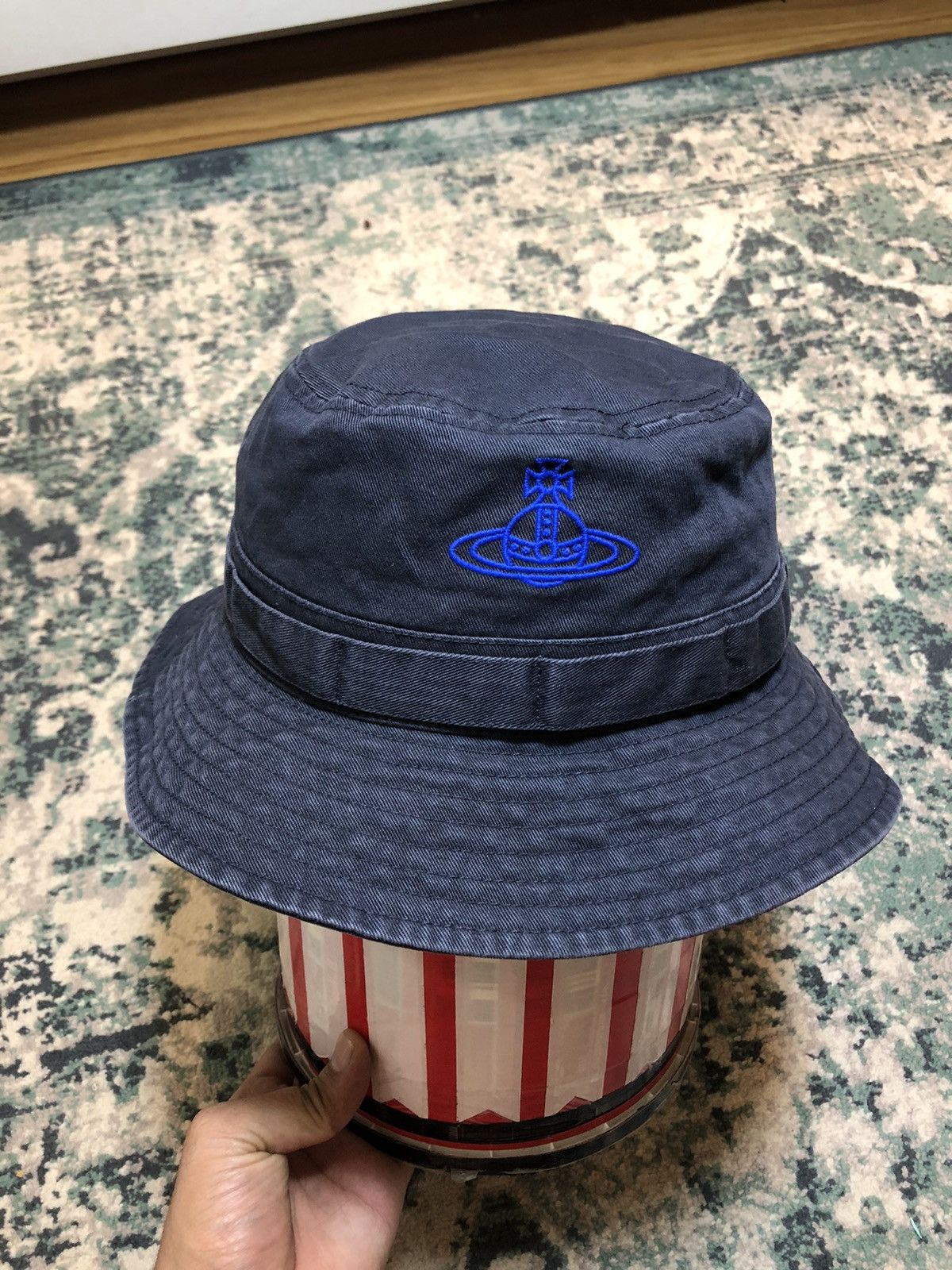Malcolm McLaren Vivienne Westwood Orb Logo Bucket Hat Size ONE SIZE - 2 Thumbnail