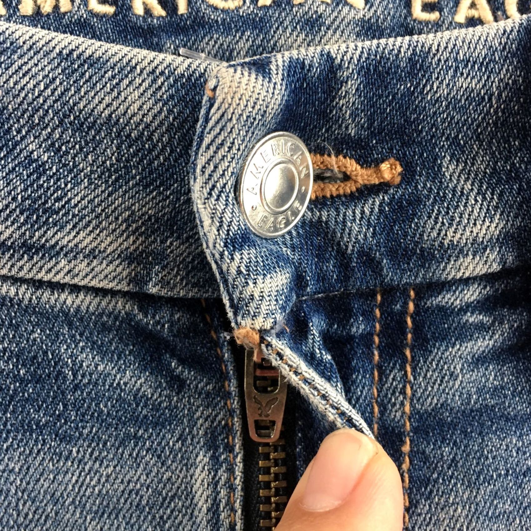 Vintage American Eagle Slim Straight Jeans Womens 00 Blue Distressed Mid Rise Zip Fly Jeans Size 24" / US 00 / IT 34 - 5 Thumbnail