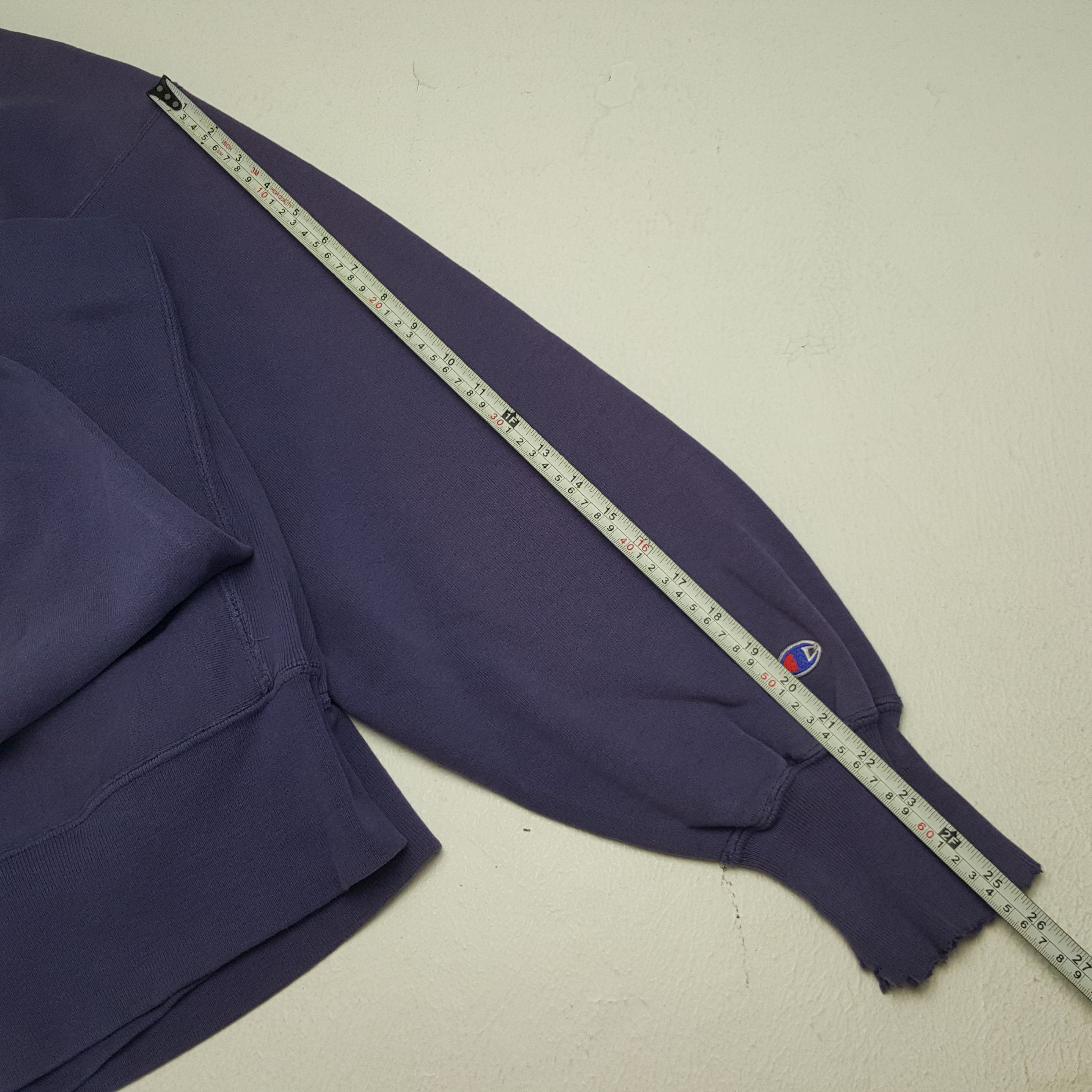 Champion × Vintage Vintage Champion Reverse Weave Distressed Sweatshirt Size US L / EU 52-54 / 3 - 6 Thumbnail