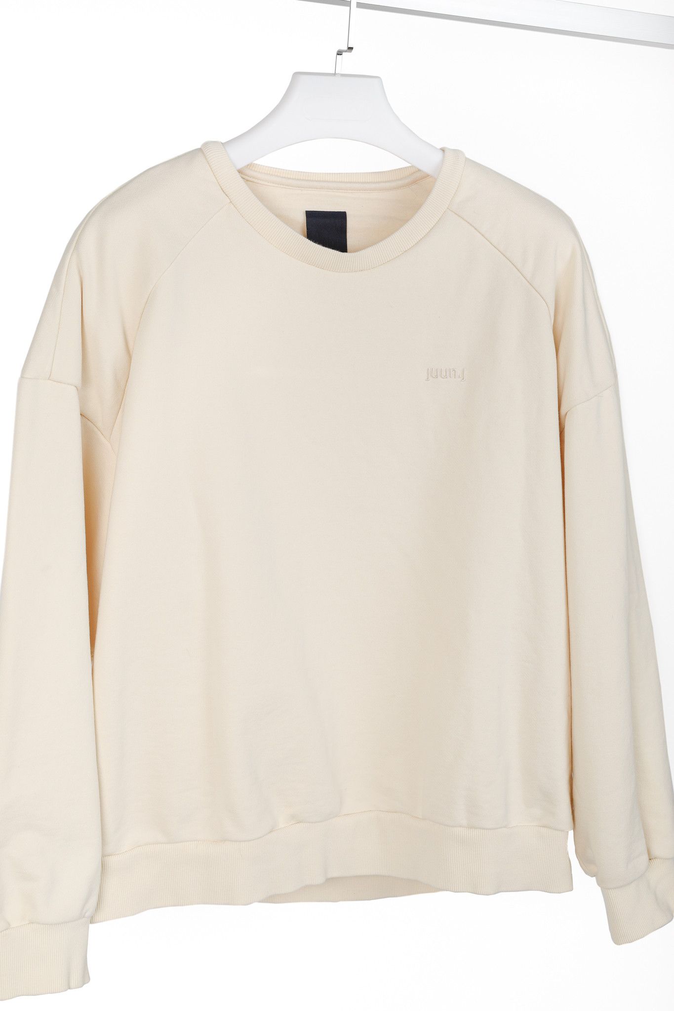 Juun.J JUUN.J Cream Cotton French-Terry Graphic Crewneck Sweatshirt Size US S / EU 44-46 / 1 - 3 Thumbnail