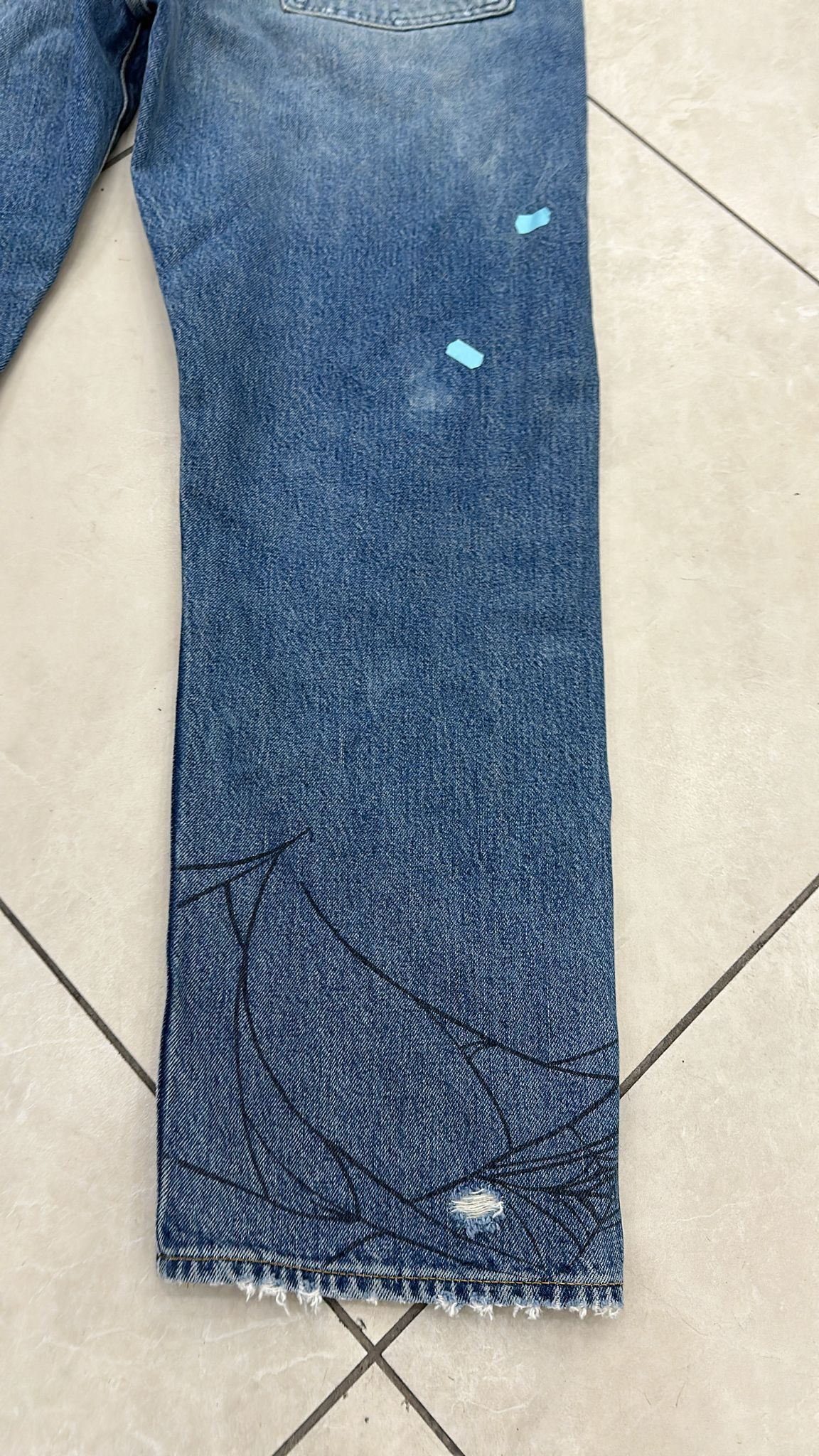 Levi's Vintage Clothing LVC Levi's Vintage Clothing 1984 501XX Tangled Web Jeans Size US 34 / EU 50 - 10 Thumbnail
