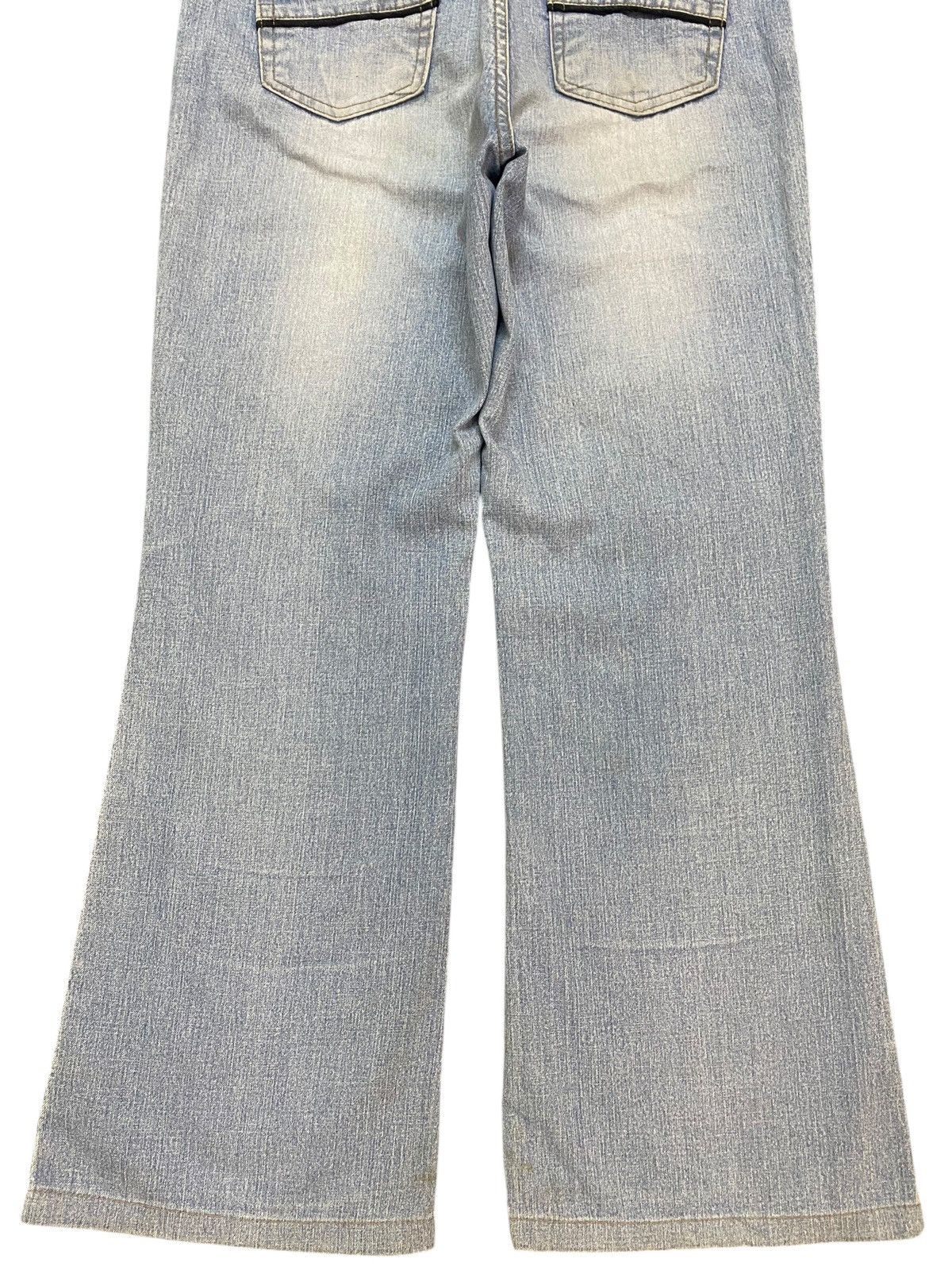 Japanese Brand Vintage Japanese Brands Patched Flare Soft Jeans Size US 29 - 6 Thumbnail