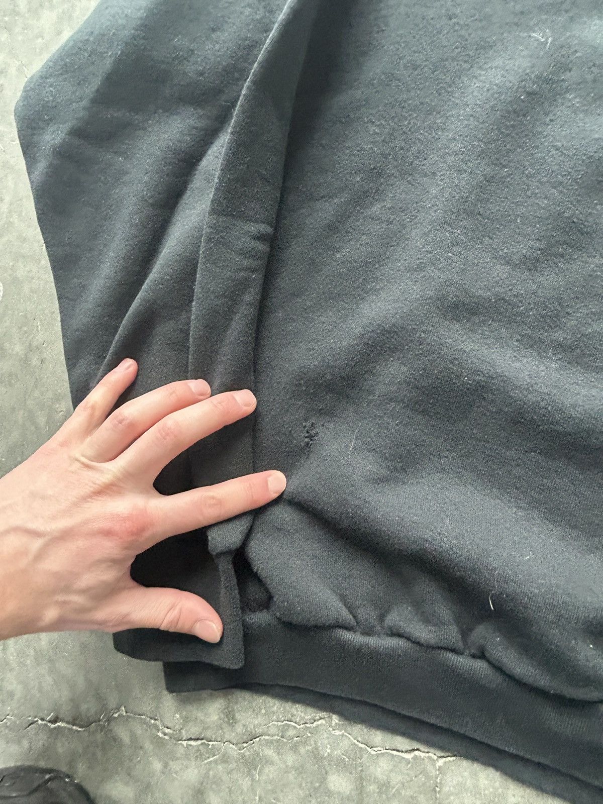 Fruit Of The Loom Vintage 90s Black Raglan Sweatshirt Boxy Fit Size US XL / EU 56 / 4 - 4 Thumbnail