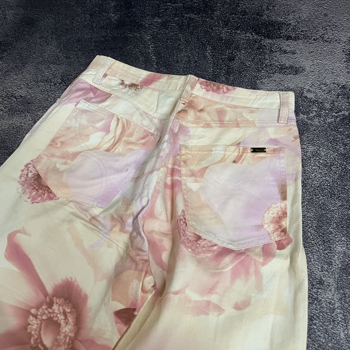 Salvatore Ferragamo × Vintage 90's Salvatore ferragamo full print pants Size 26" / US 2 / IT 38 - 9 Thumbnail
