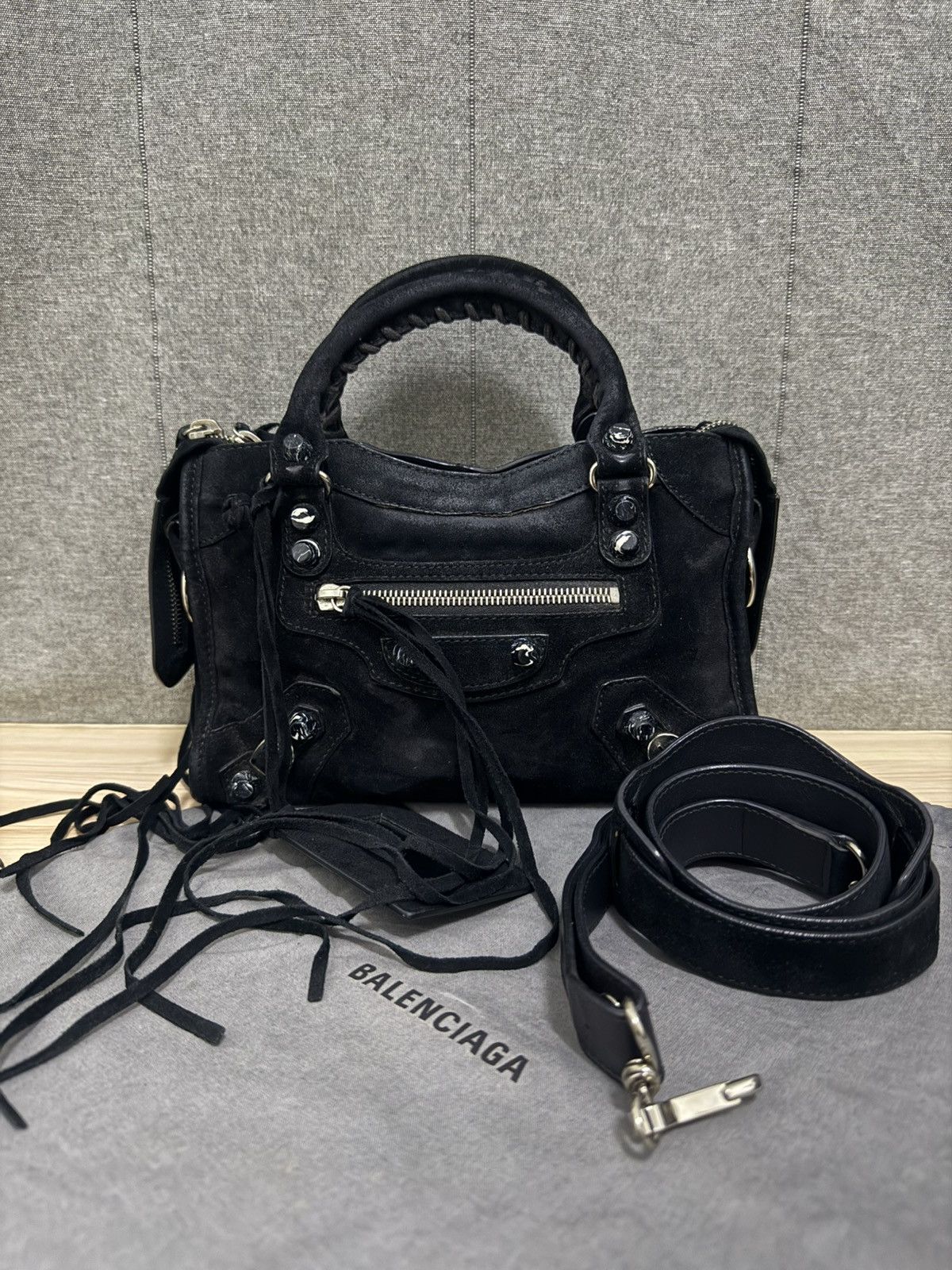 Balenciaga Balenciaga mini City Black Suede shoulder bag Size ONE SIZE - 1 Thumbnail