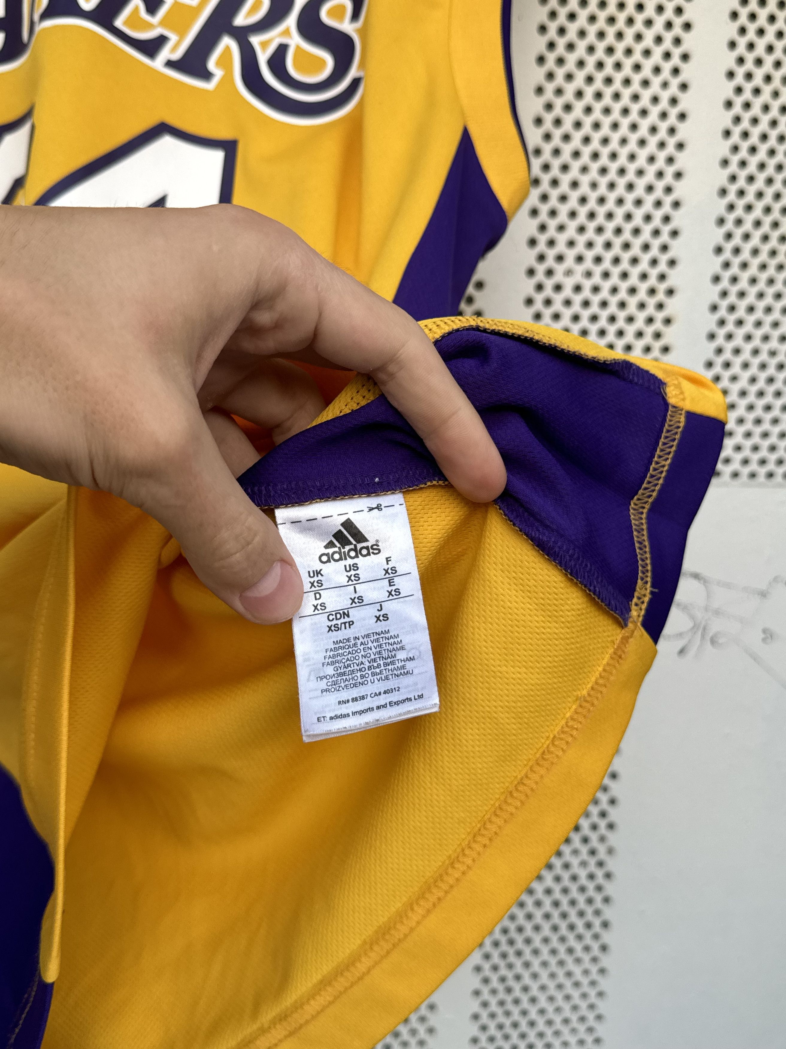 Adidas × NBA Adidas Kobe Bryant #24 Los Angelas Yellow Jersey XS Size US XS / EU 42 / 0 - 5 Thumbnail
