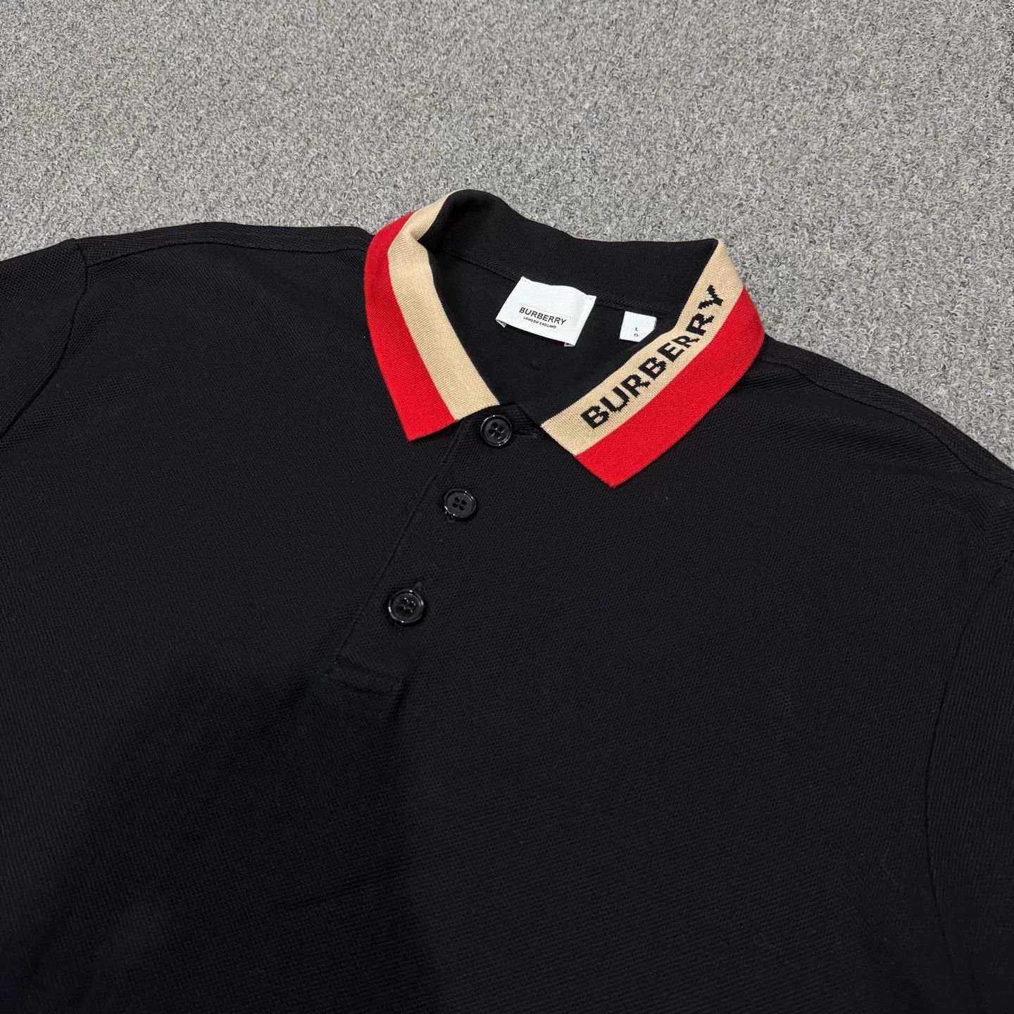 Burberry Burberry Black Collar Logo Short Polo L 99 New Size US L / EU 52-54 / 3 - 3 Thumbnail