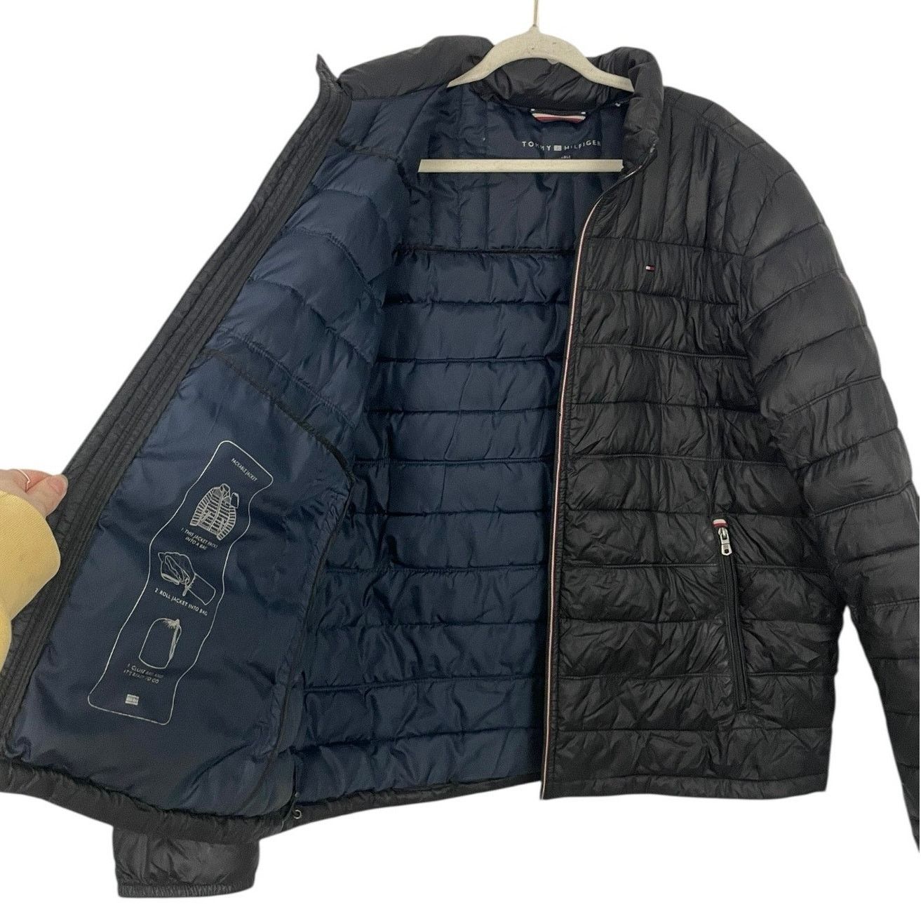 Tommy Hilfiger Tommy Hilfiger Mens Black Packable Zip Up Puffer Jacket Size US XXL / EU 58 / 5 - 6 Thumbnail