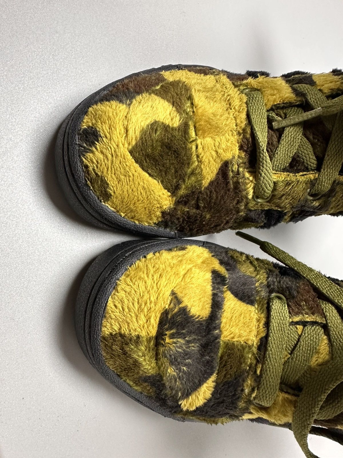 Adidas × Jeremy Scott Teddy Bear Plush Sneaker Size US 5 / EU 37 - 6 Thumbnail