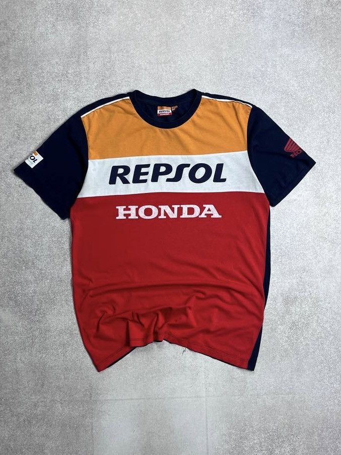 Other Vintage Repsol Honda Boxy Racing F-1 T-shirt Y2K XL Size US XL / EU 56 / 4 - 1 Thumbnail