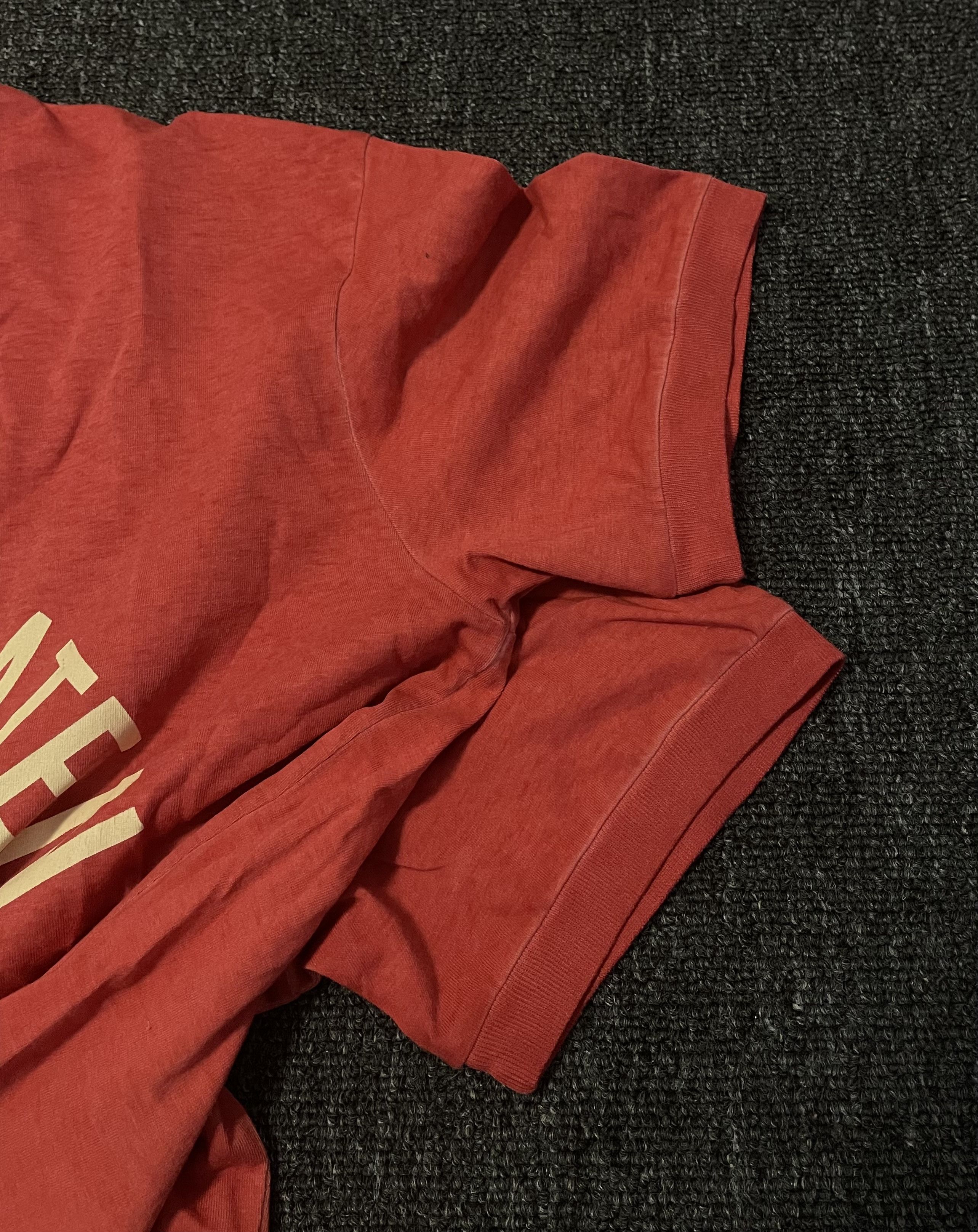 Dsquared2 DSQUARED2 red washed T-shirt, size L Size US L / EU 52-54 / 3 - 5 Thumbnail