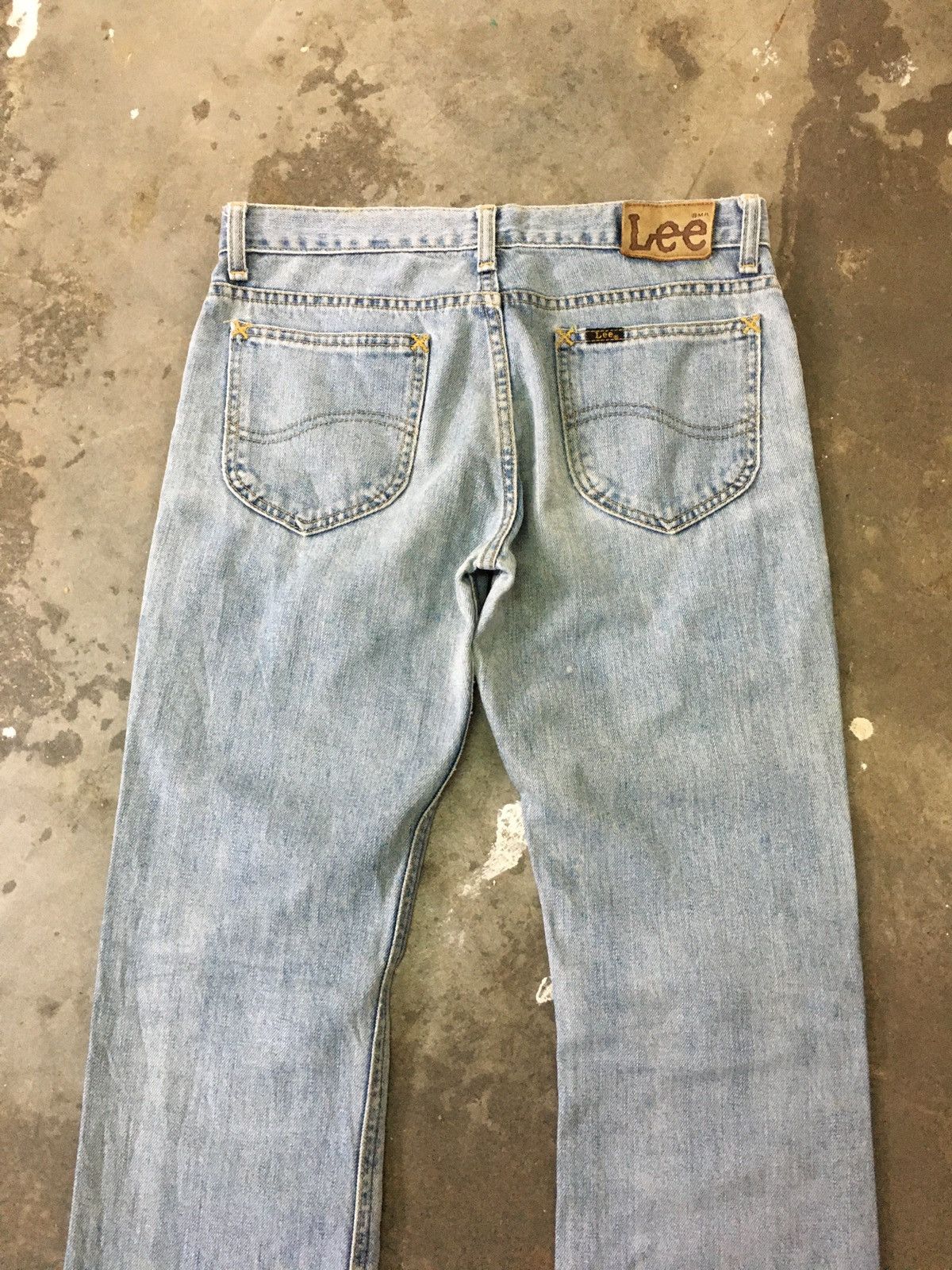 Japanese Brand × Lee Distressed Lee Flare Jeans (15) Size 30" / US 8 / IT 44 - 6 Thumbnail