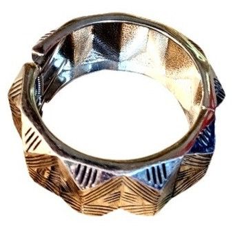Other Substantial Silver Colored Cuff SIZE 2-1/2" Diameter Size ONE SIZE - 3 Thumbnail